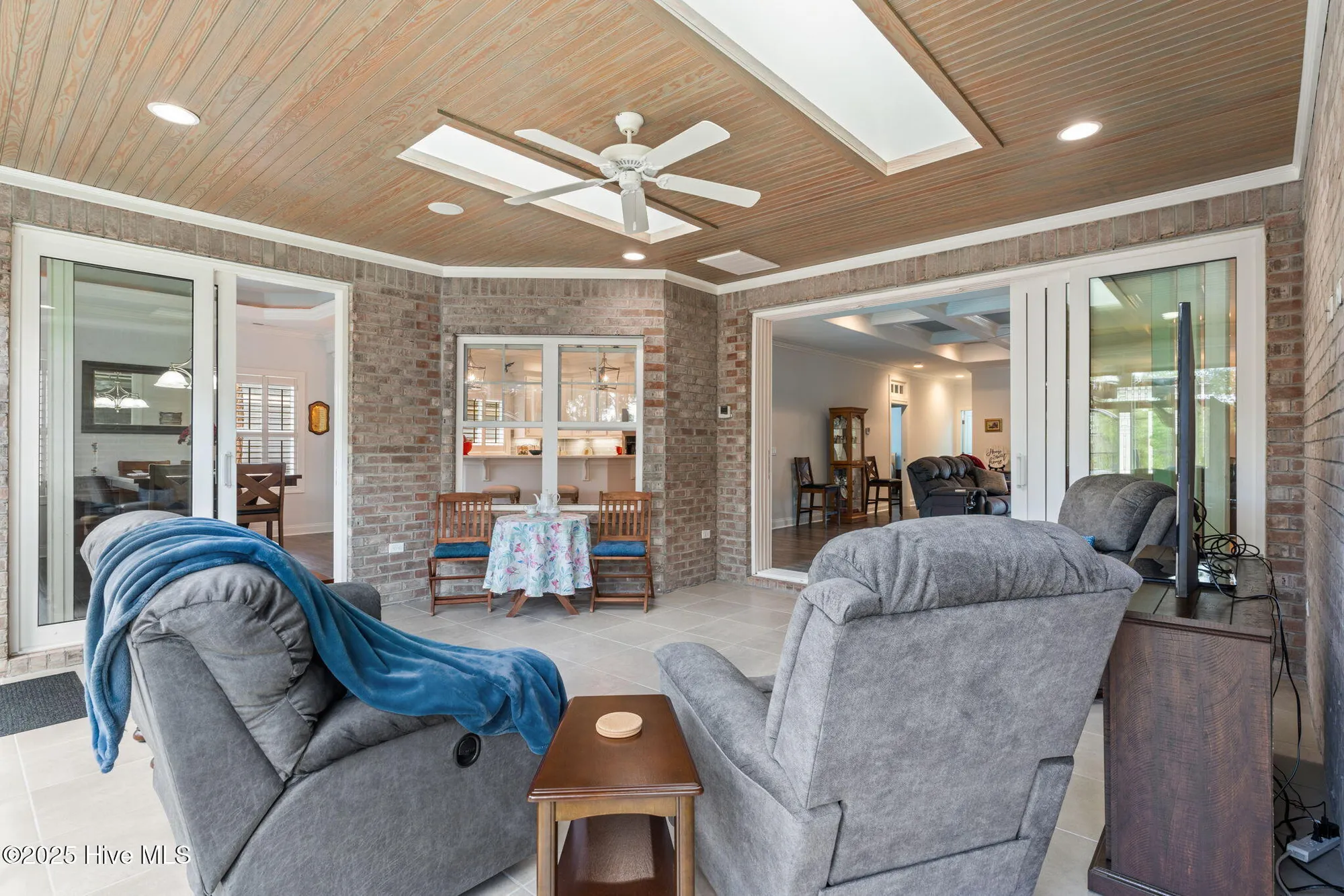 Property Slideshow image 12 of 91 | 3001 moss hammock wynd, Southport, NC, 28461