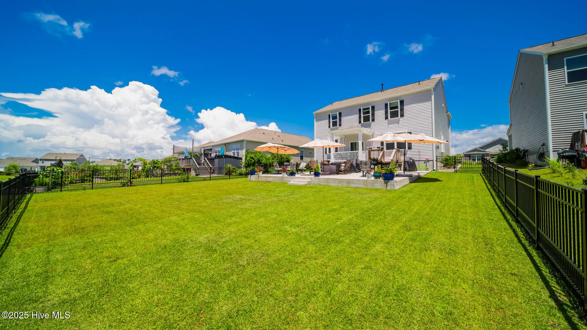 Property Slideshow image 15 of 38 | 2208 ainsley dr, Little River, SC, 29566