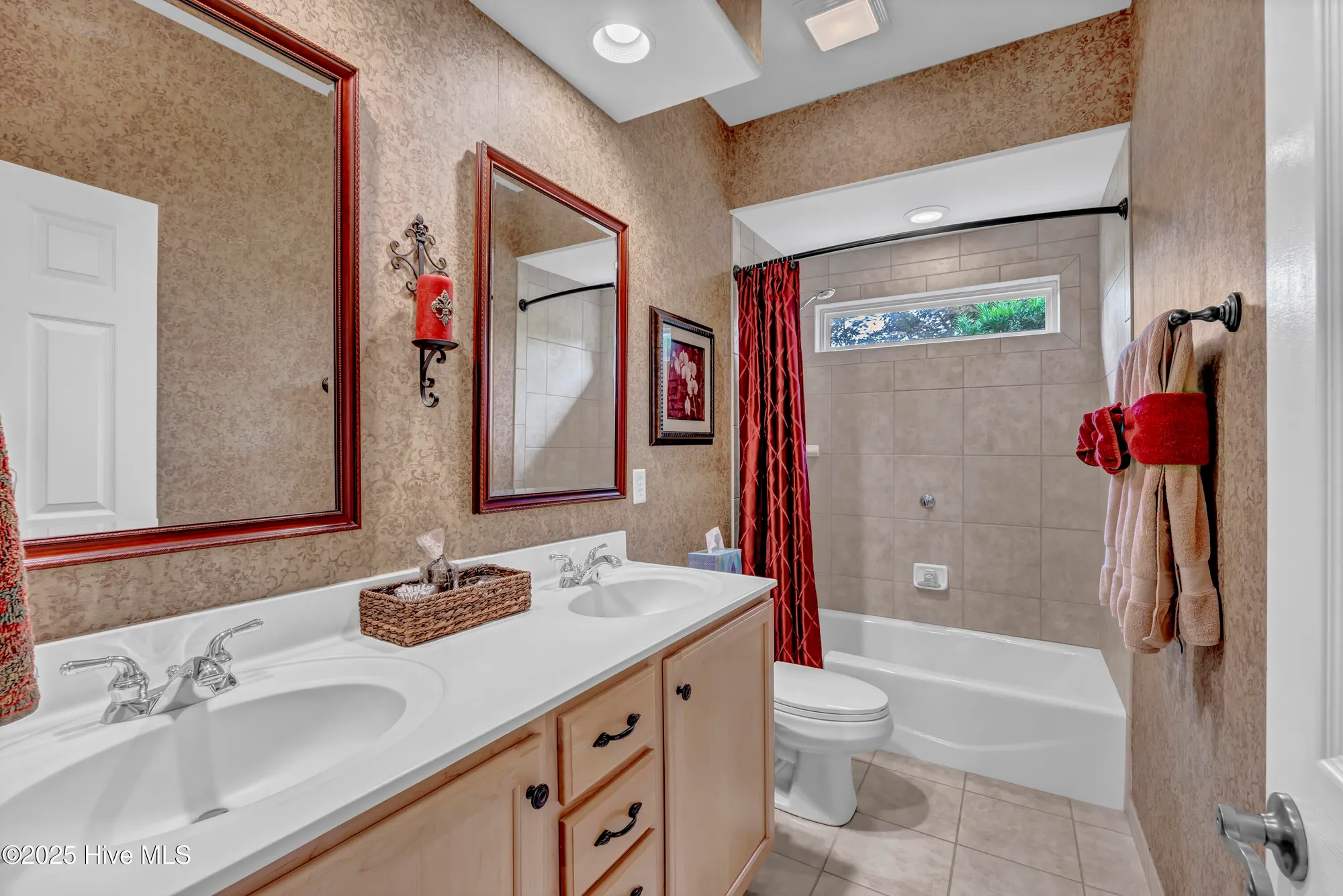 Property Slideshow image 22 of 72 | 1109 wilwood ct, Leland, NC, 28451