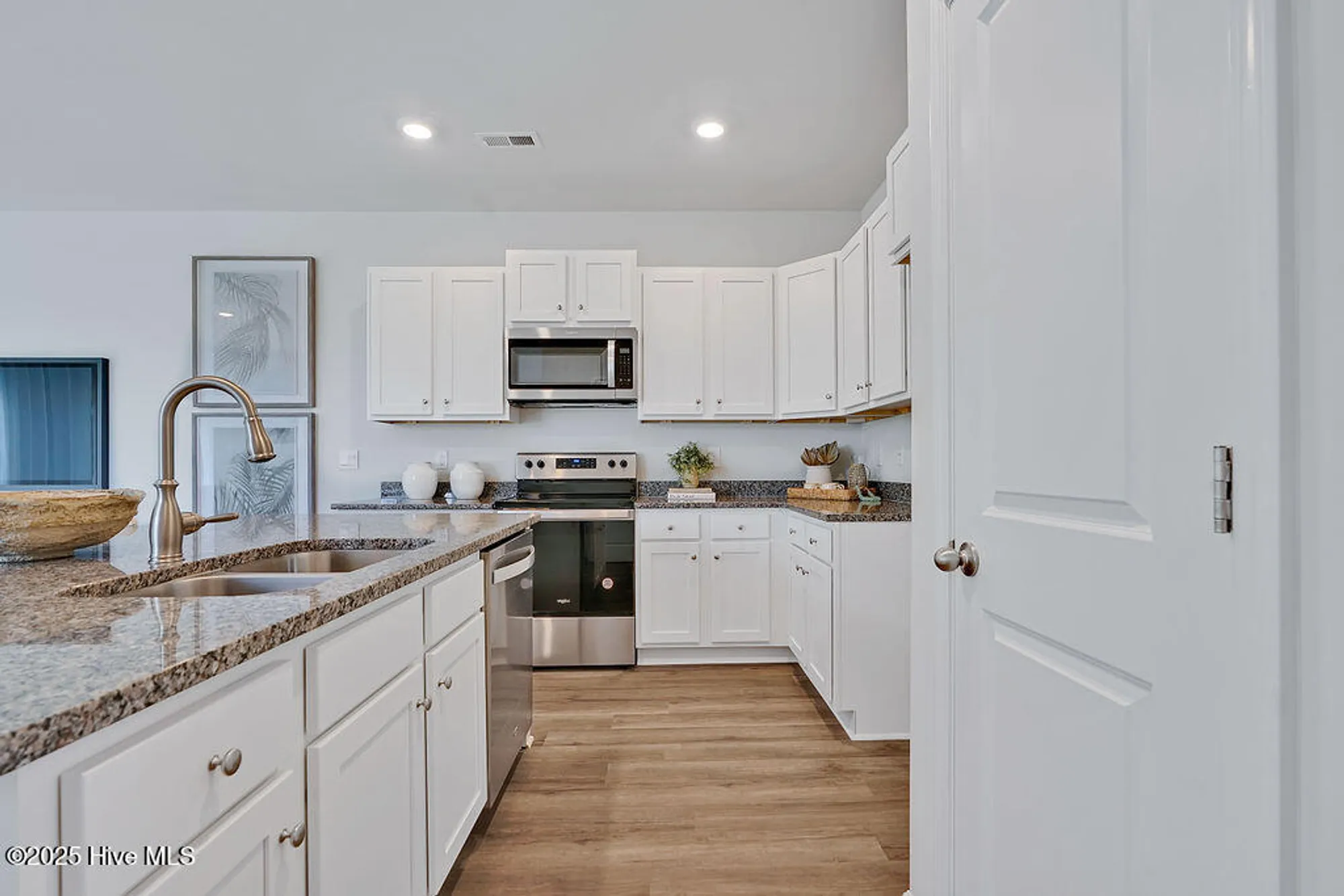 Property Slideshow image 7 of 44 | 4238 allsbrook ln 1009, Leland, NC, 28451