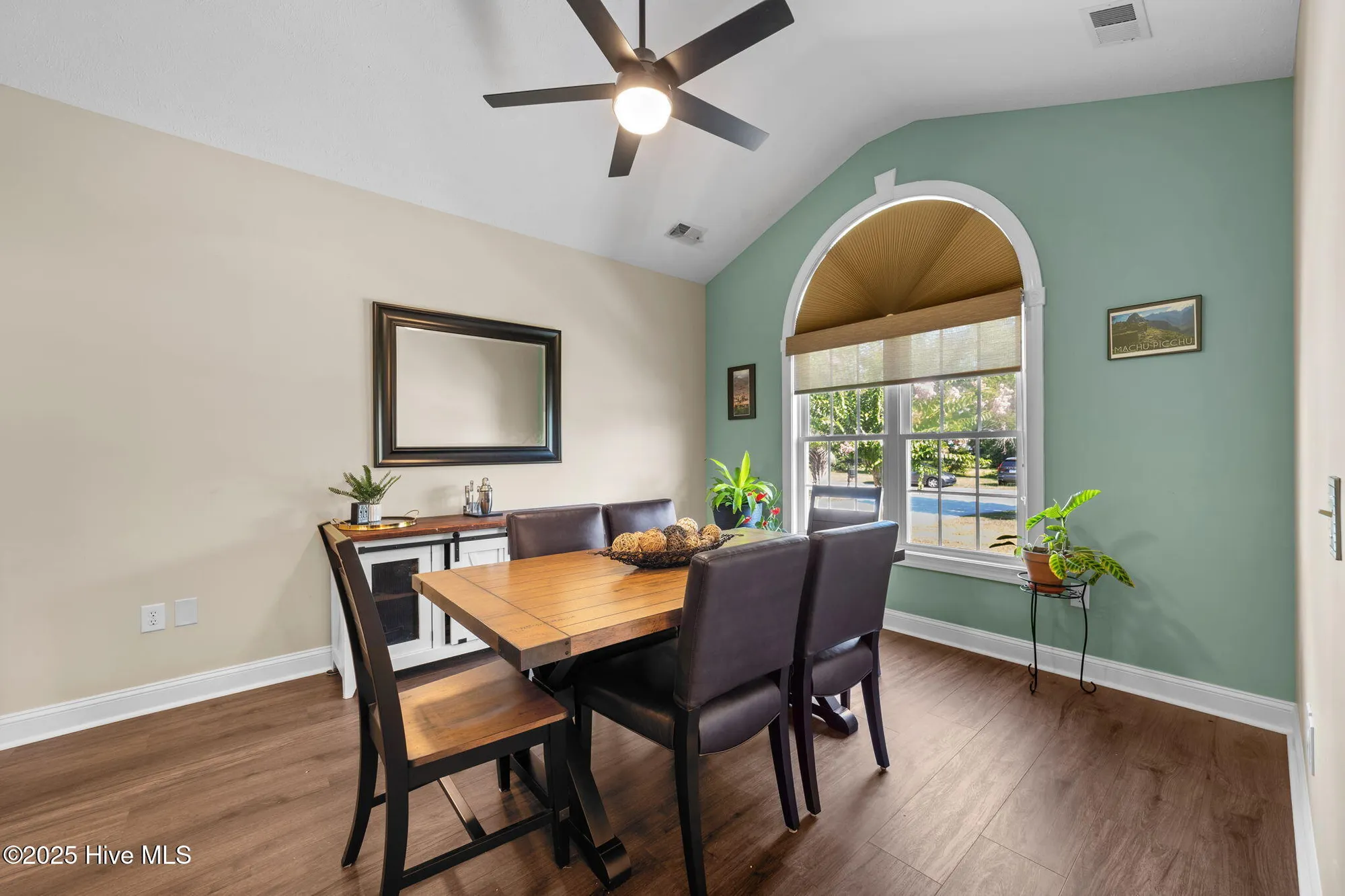 Property Slideshow image 9 of 52 | 595 s middleton dr, Calabash, NC, 28467