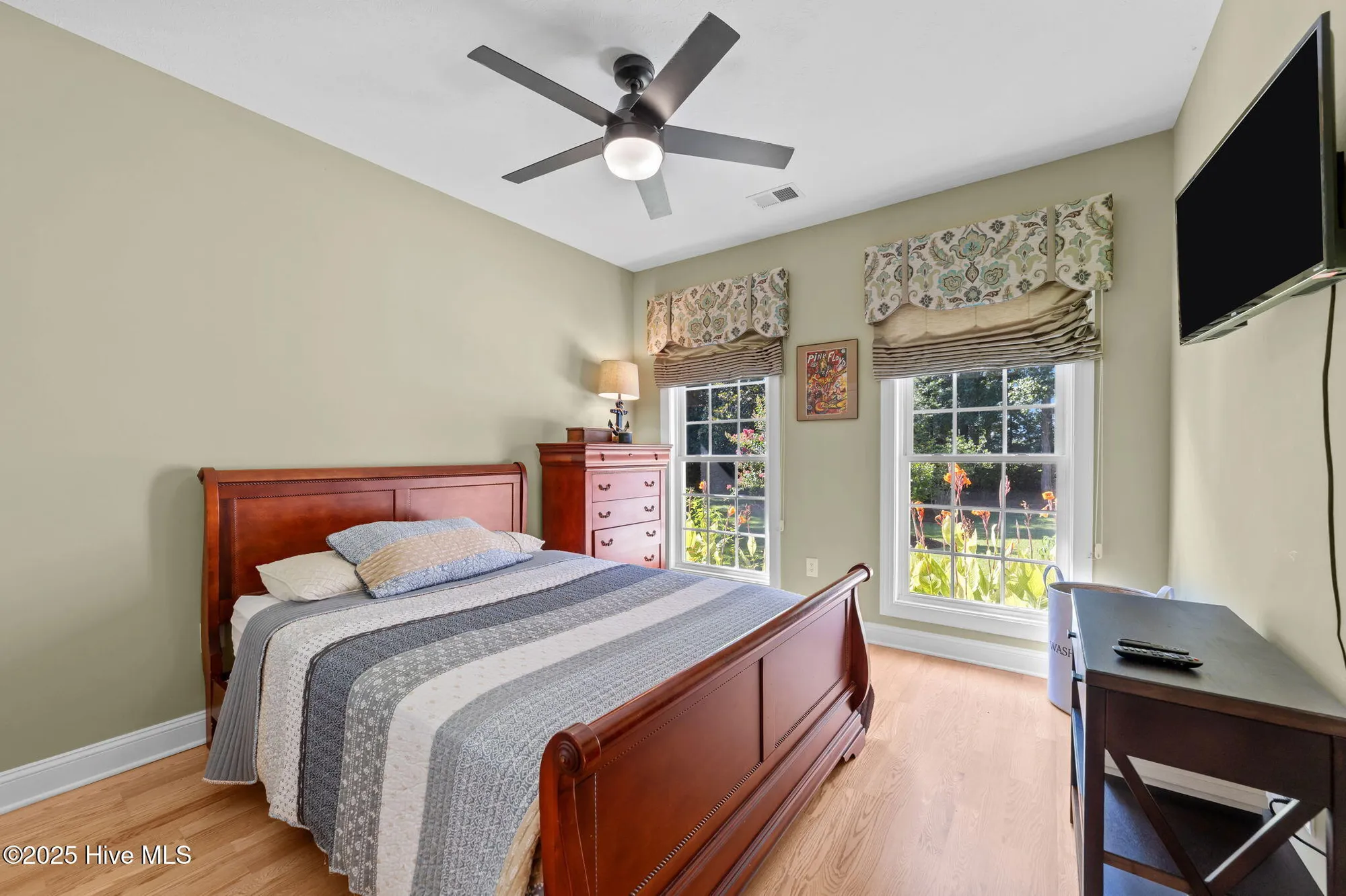 Property Slideshow image 18 of 52 | 595 s middleton dr, Calabash, NC, 28467