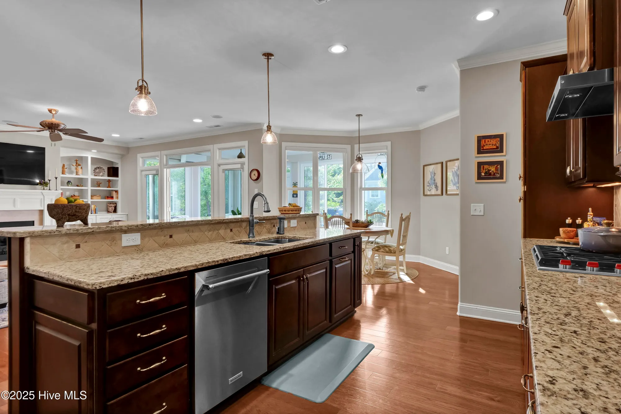 Property Slideshow image 18 of 90 | 2753 ligustrum ct, Southport, NC, 28461