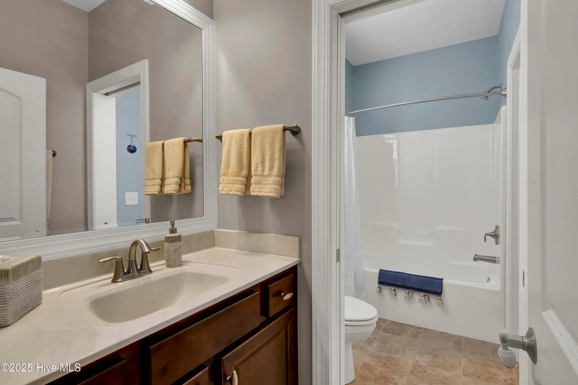 Property Slideshow image 35 of 90 | 2753 ligustrum ct, Southport, NC, 28461