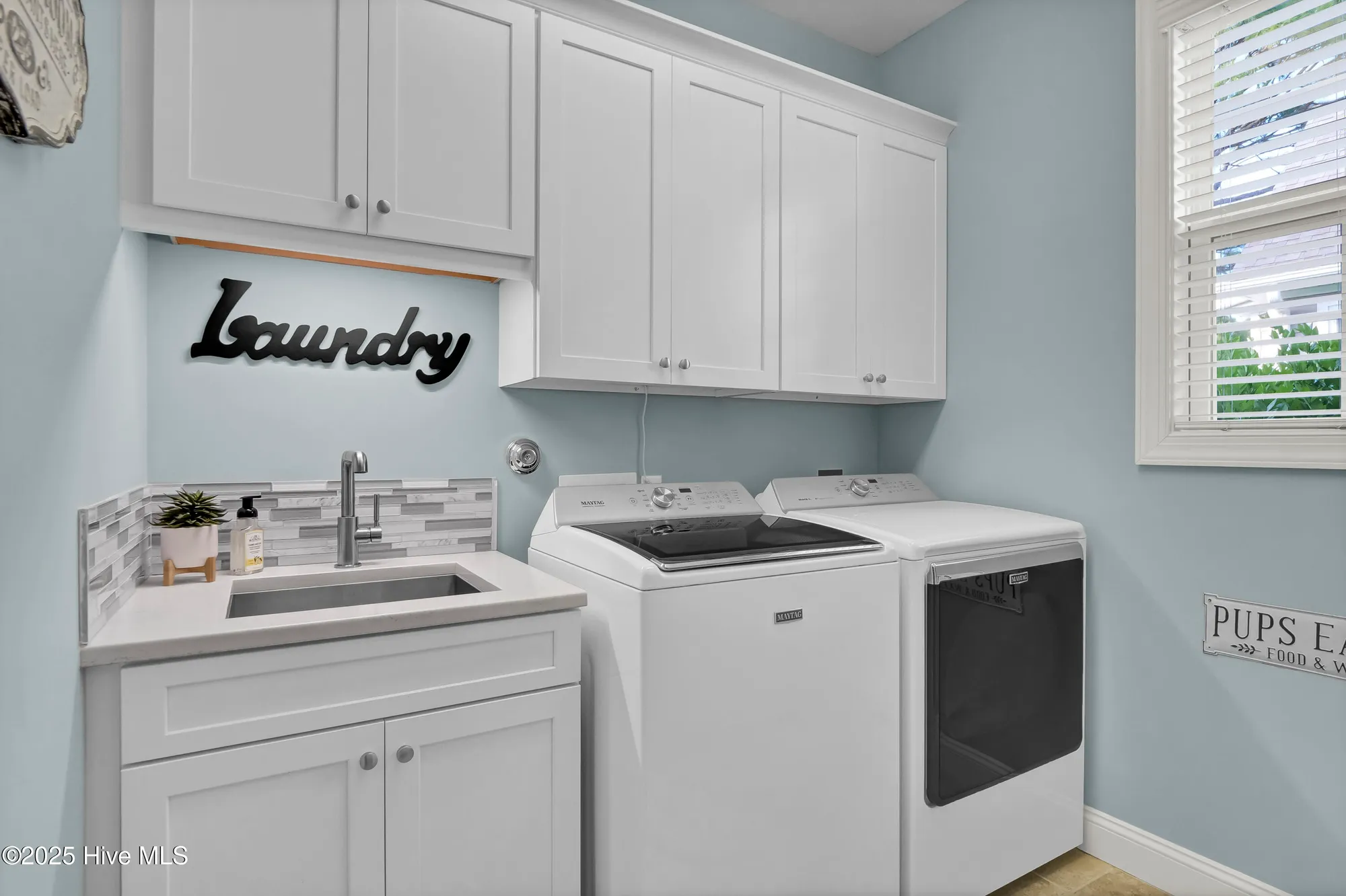 Property Slideshow image 40 of 90 | 2753 ligustrum ct, Southport, NC, 28461