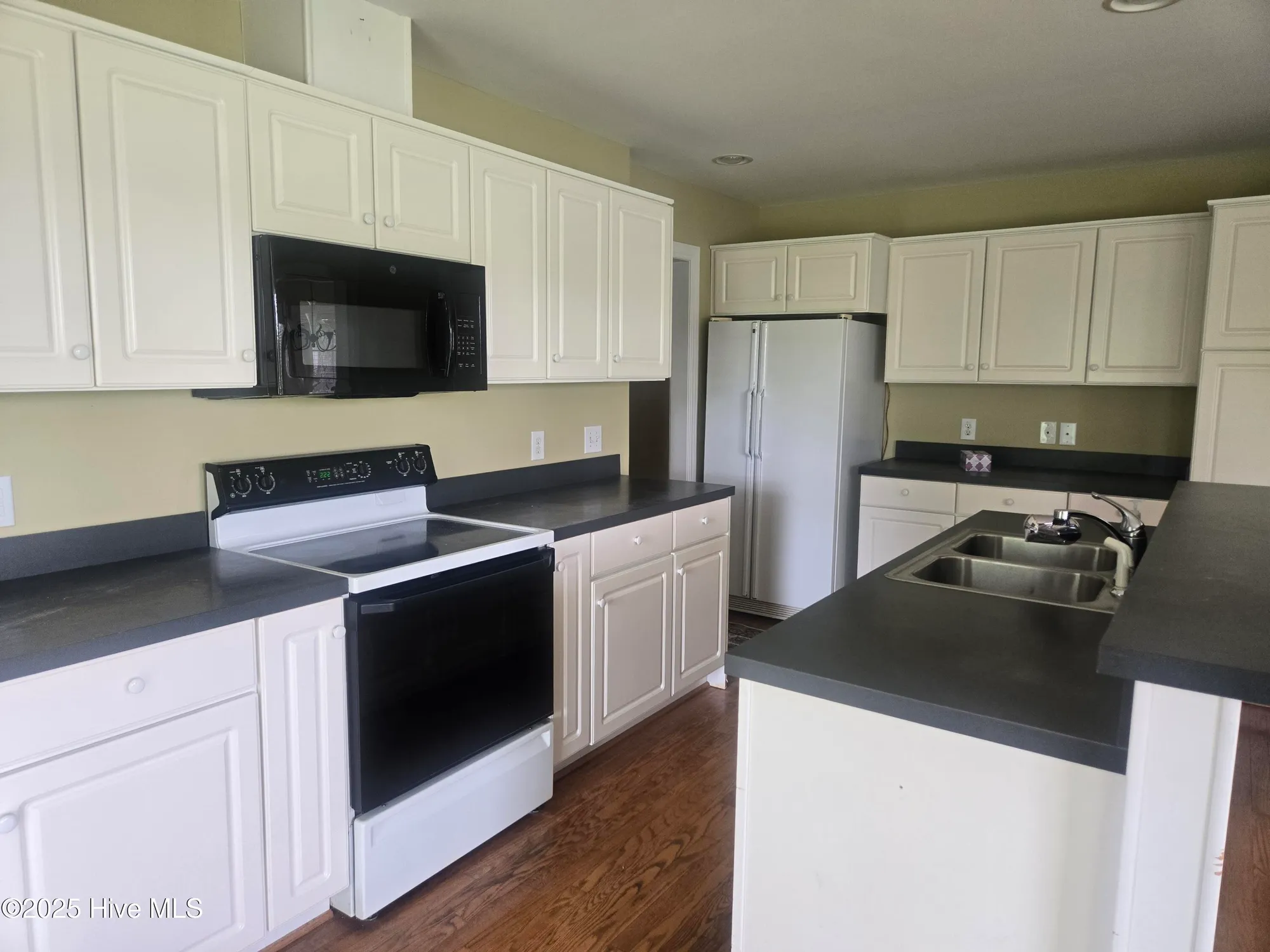 Property Slideshow image 35 of 79 | 290 brookshire pl, Ocean Isle Beach, NC, 28469