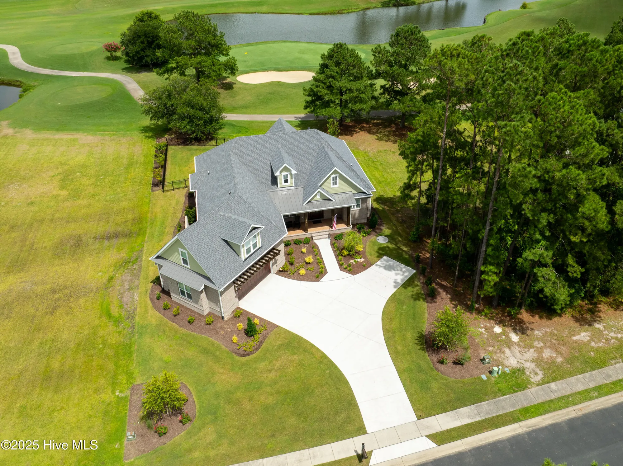 Property Slideshow image 4 of 58 | 9393 old salem way, Calabash, NC, 28467