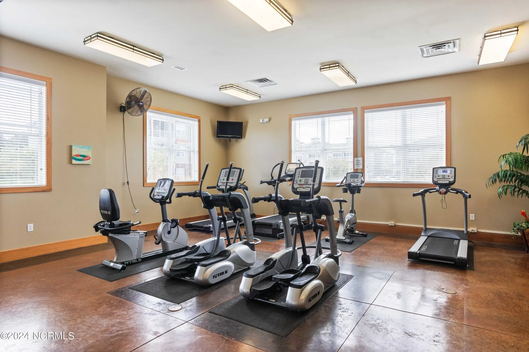 Property Slideshow image 42 of 45 | 395 s crow creek dr nw unit 1713, Calabash, NC, 28467