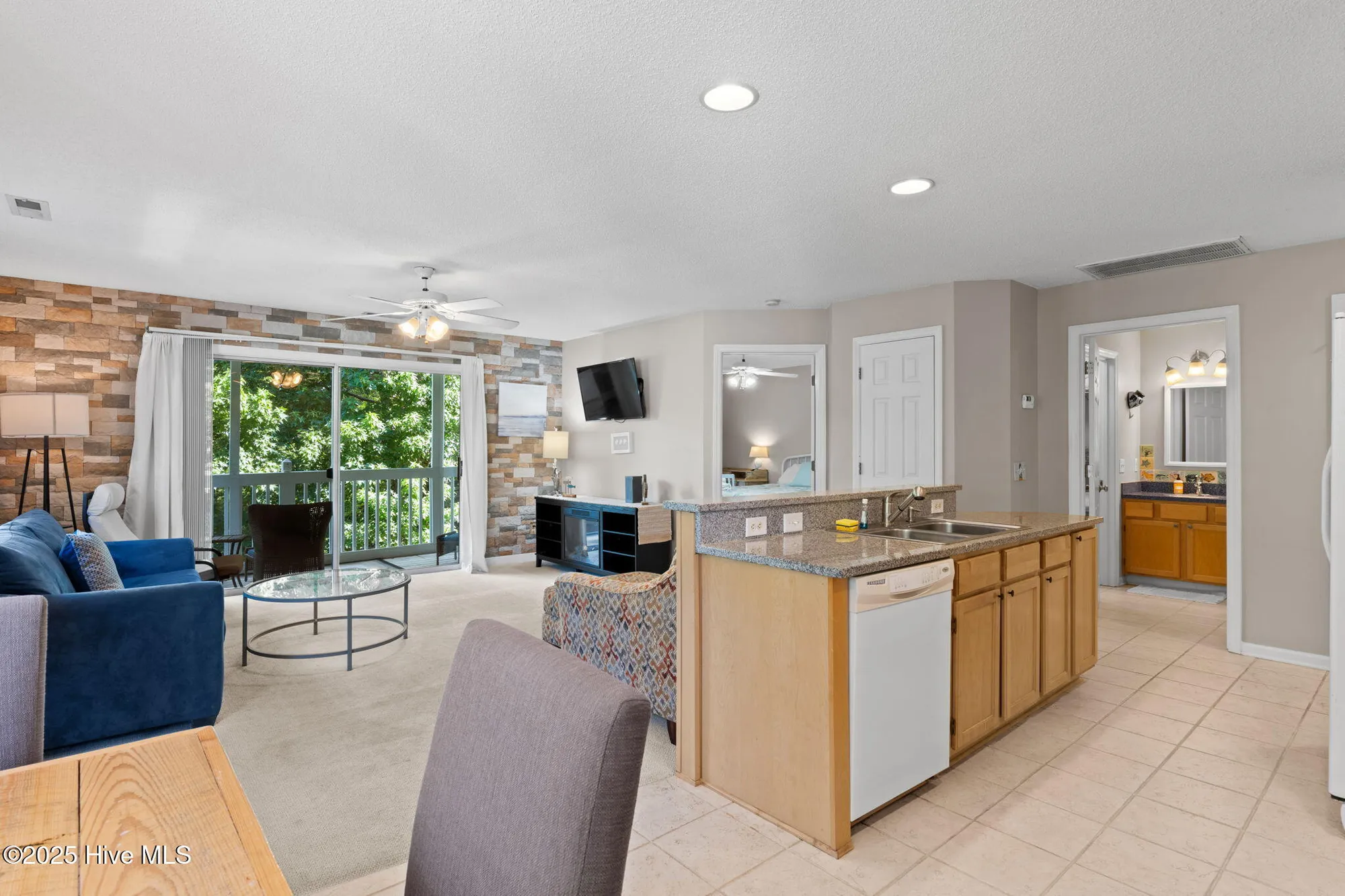 Property Slideshow image 11 of 90 | 3030 marsh winds cir 1005, Southport, NC, 28461