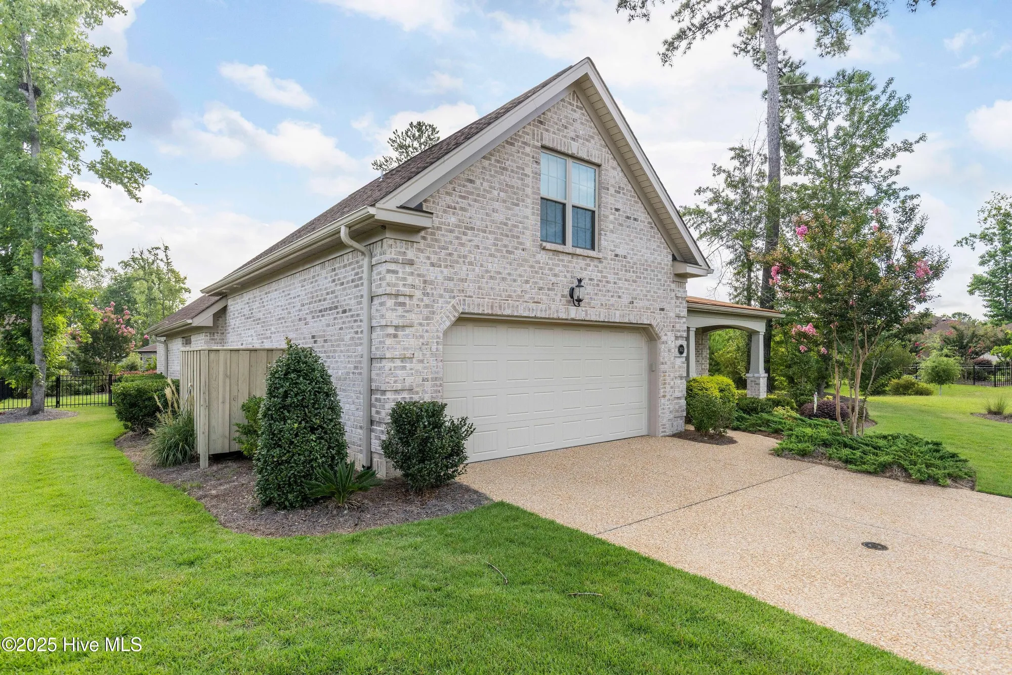 Property Slideshow image 4 of 100 | 3612 excelsior ln, Castle Hayne, NC, 28429