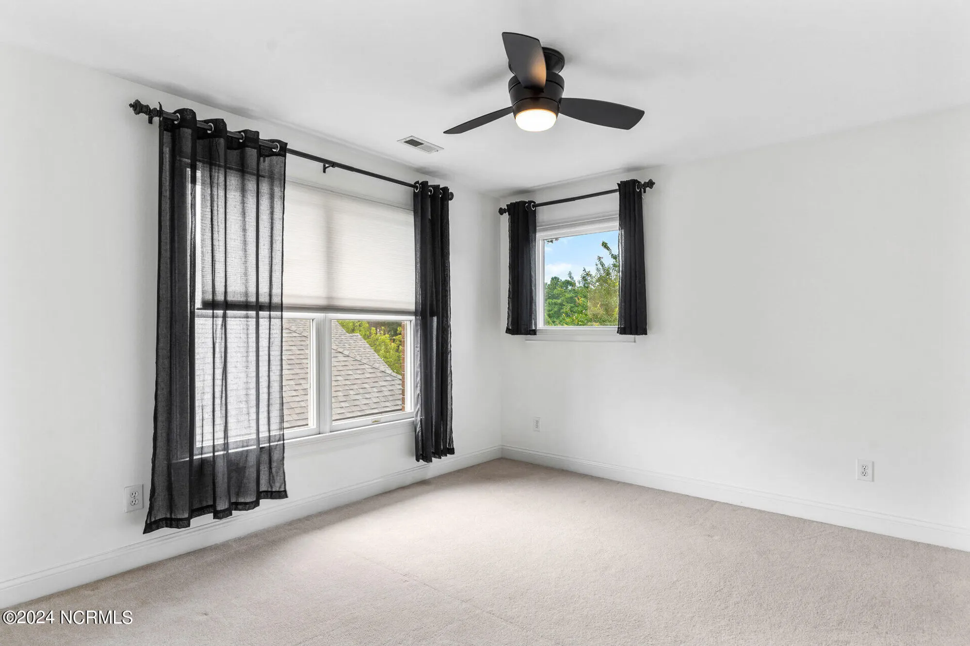 Property Slideshow image 42 of 66 | 604 wild dunes cir, Wilmington, NC, 28411