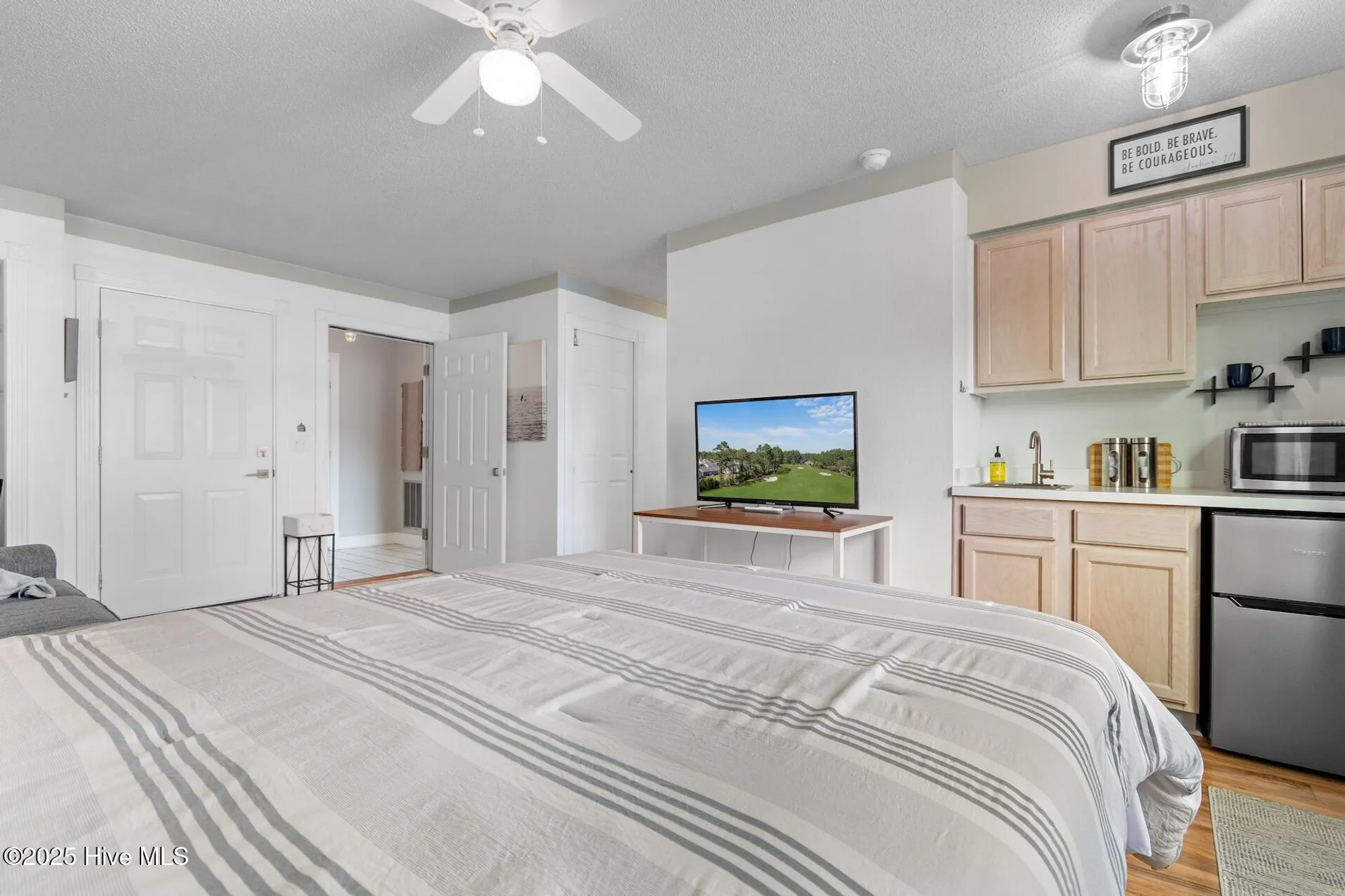 Property Slideshow image 14 of 35 | 330 s middleton dr nw unit 609, Calabash, NC, 28467
