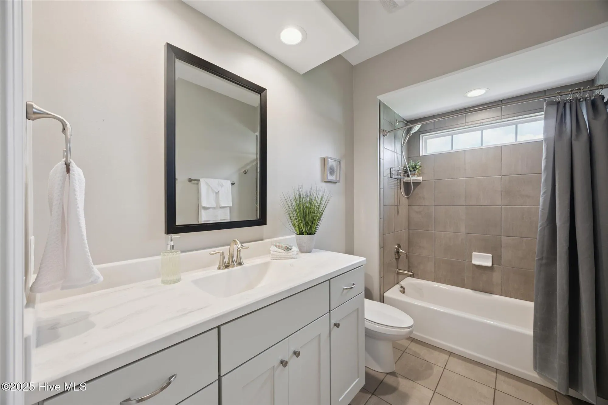 Property Slideshow image 27 of 87 | 8558 yarrabee ln ne, Leland, NC, 28451