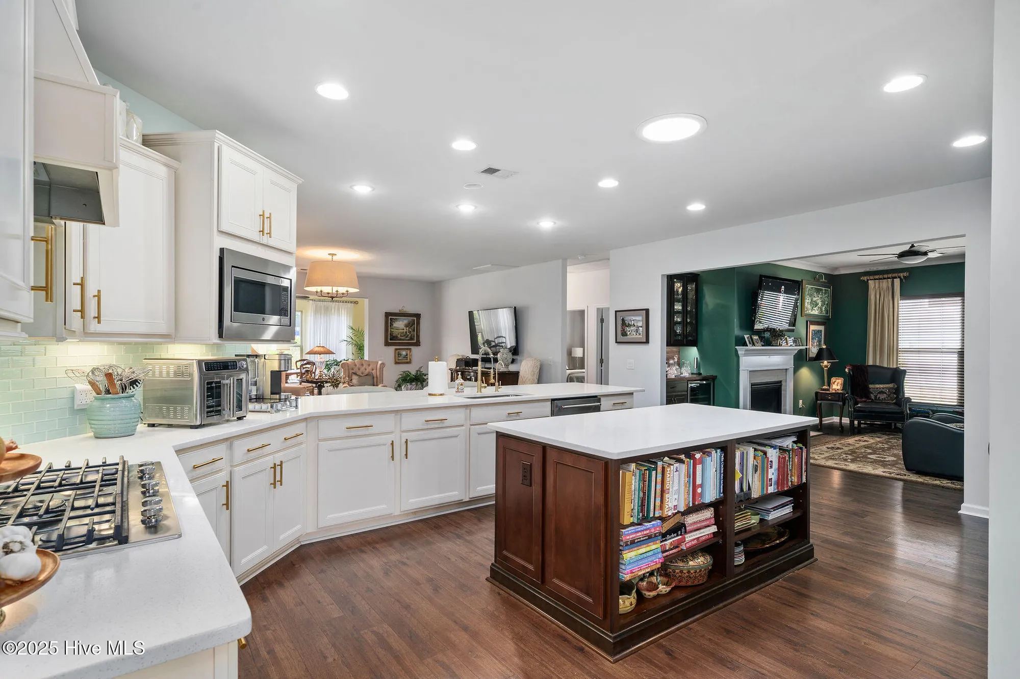 Property Slideshow image 10 of 65 | 3421 laughing gull ter, Wilmington, NC, 28412