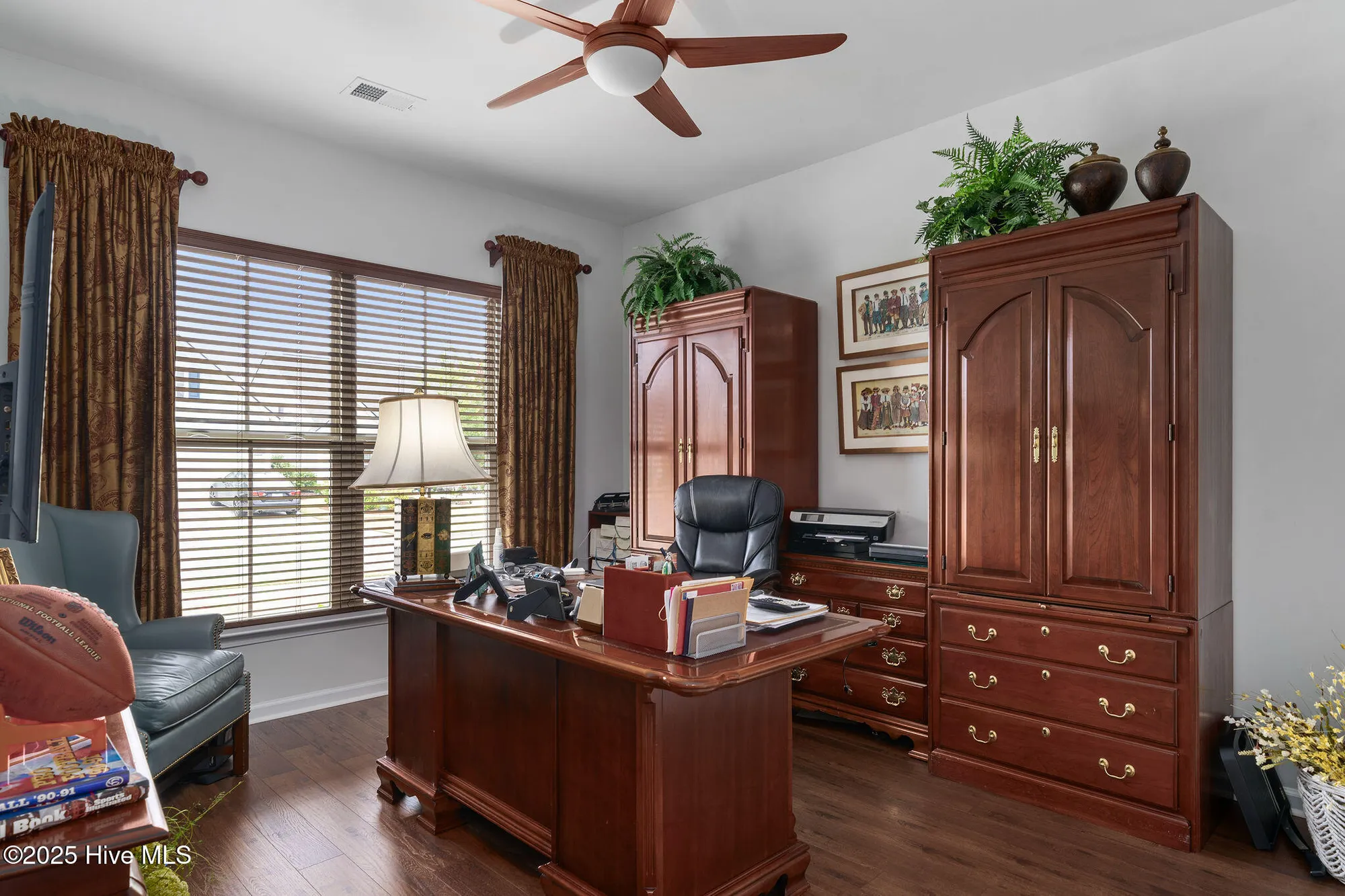 Property Slideshow image 7 of 65 | 3421 laughing gull ter, Wilmington, NC, 28412