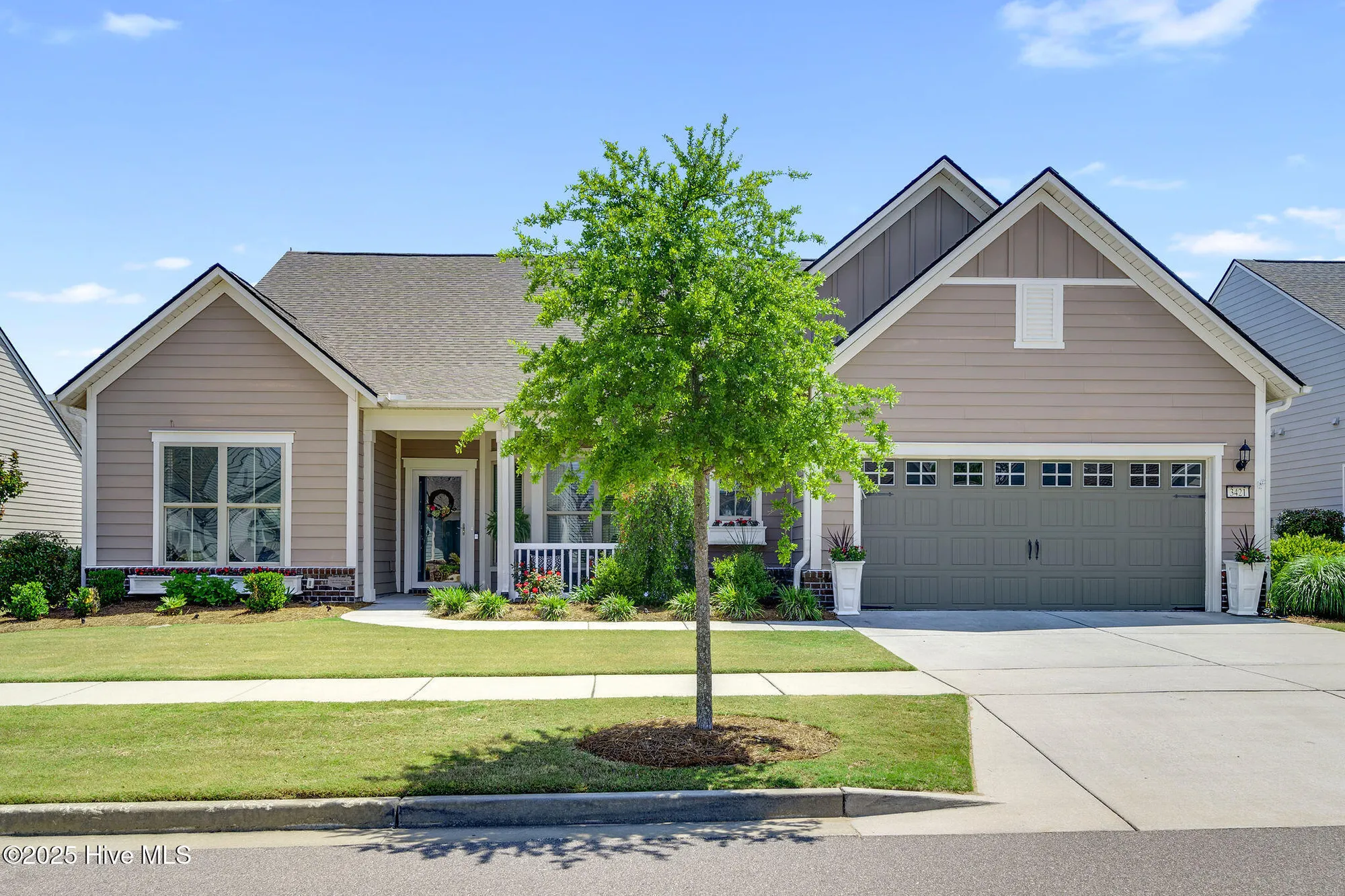 Property Slideshow image 2 of 65 | 3421 laughing gull ter, Wilmington, NC, 28412