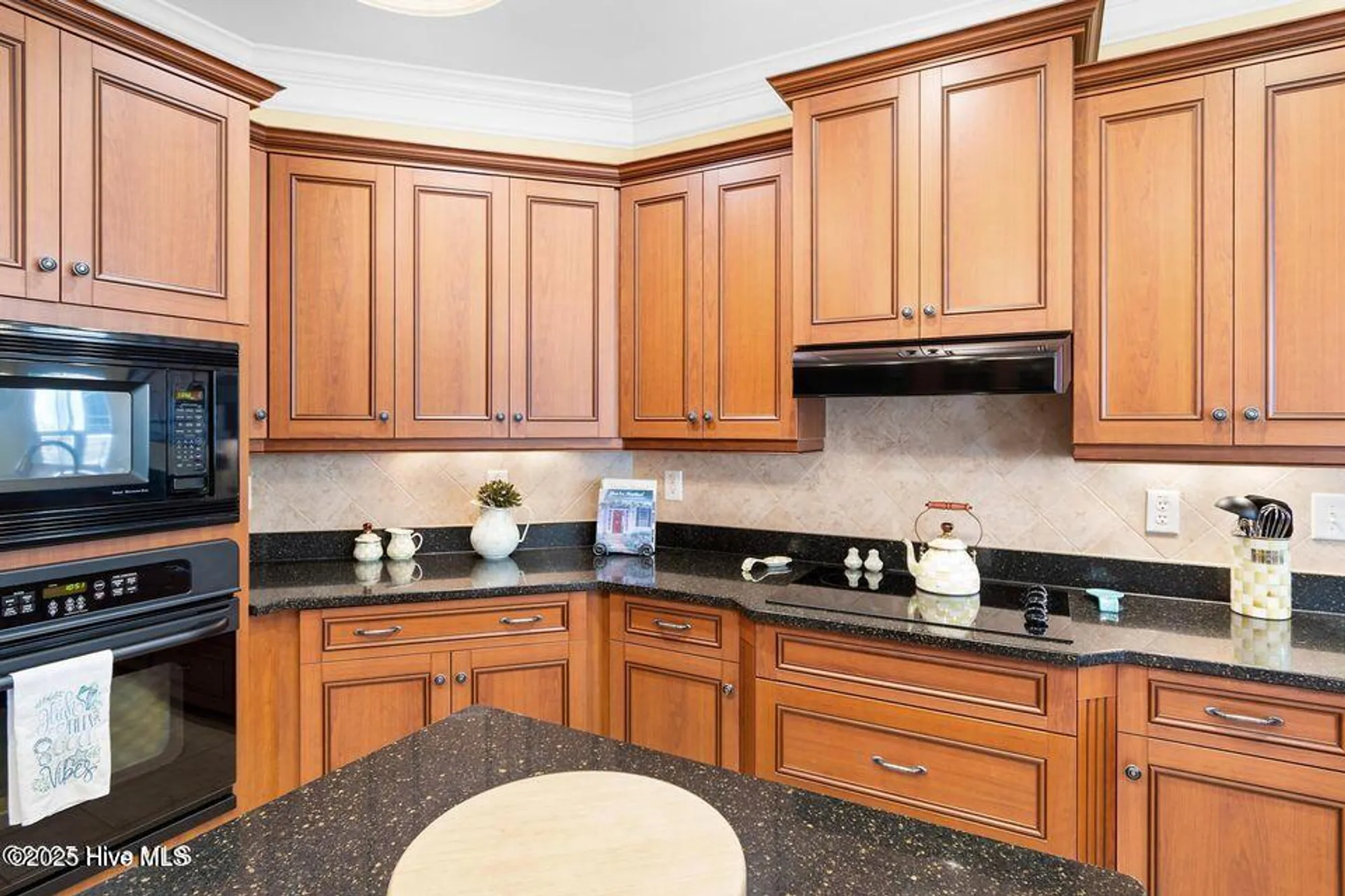 Property Slideshow image 11 of 101 | 2784 oakbluff cir, Southport, NC, 28461