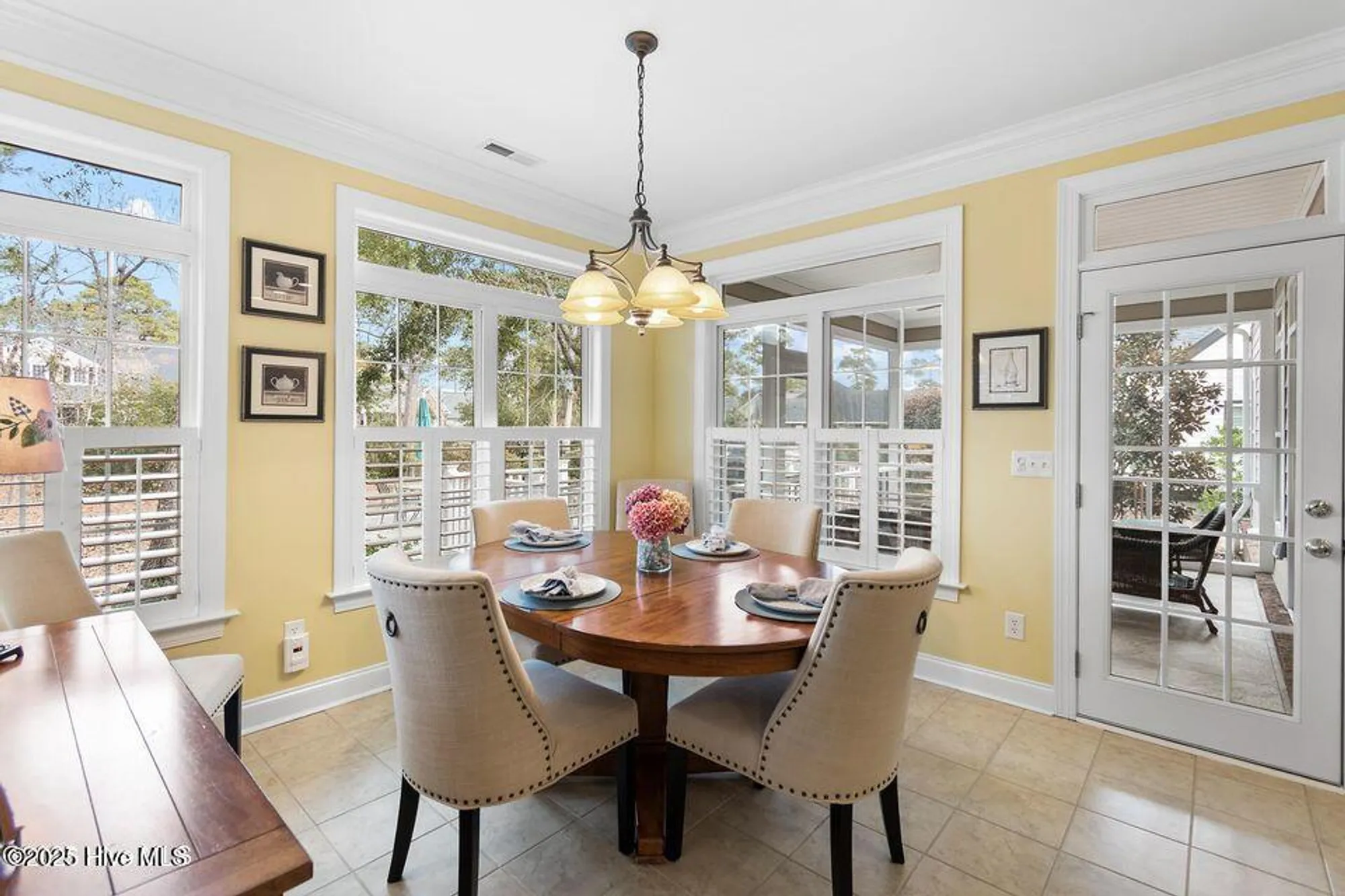 Property Slideshow image 16 of 101 | 2784 oakbluff cir, Southport, NC, 28461