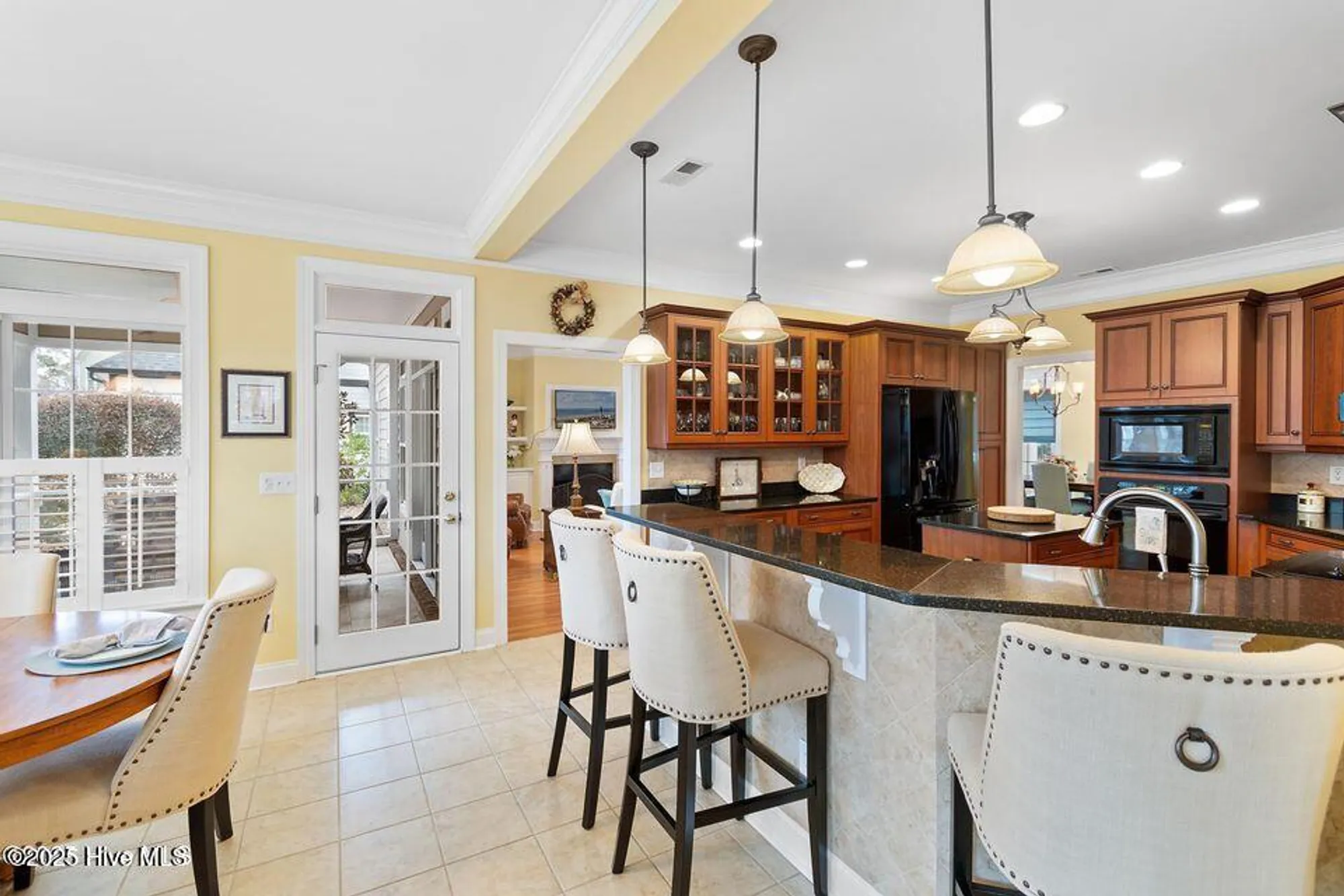 Property Slideshow image 14 of 101 | 2784 oakbluff cir, Southport, NC, 28461