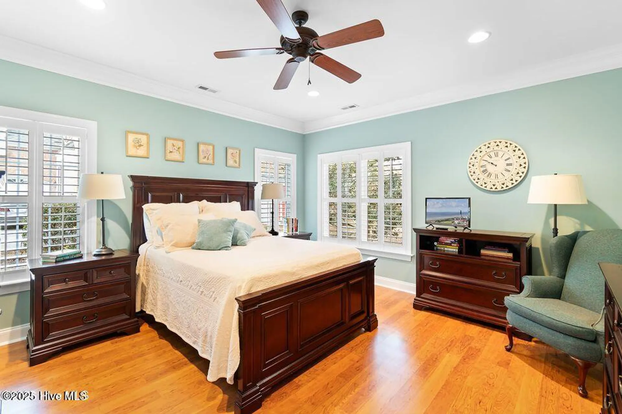 Property Slideshow image 23 of 101 | 2784 oakbluff cir, Southport, NC, 28461