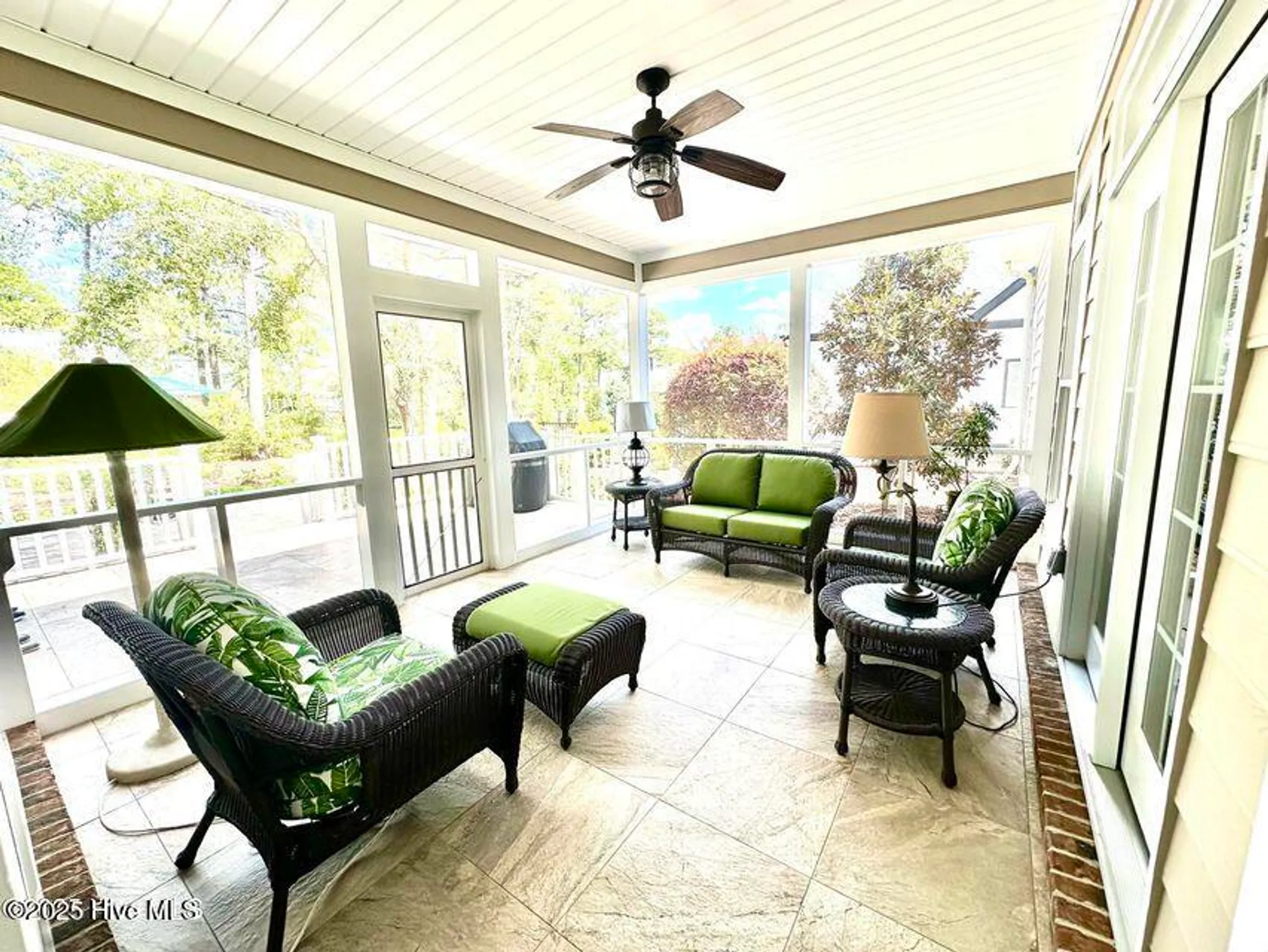 Property Slideshow image 21 of 101 | 2784 oakbluff cir, Southport, NC, 28461