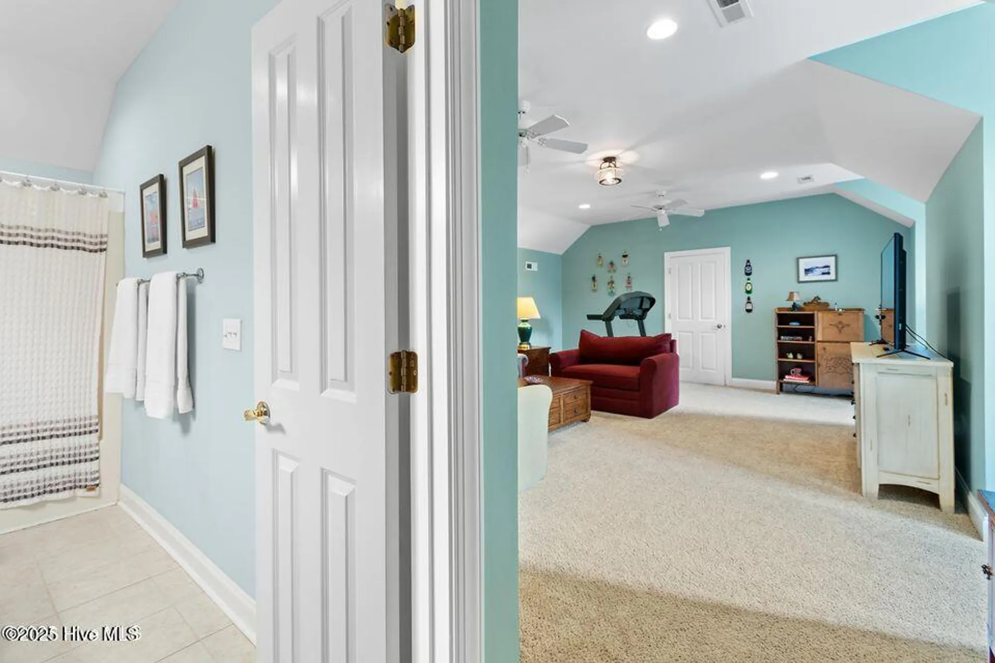 Property Slideshow image 31 of 101 | 2784 oakbluff cir, Southport, NC, 28461
