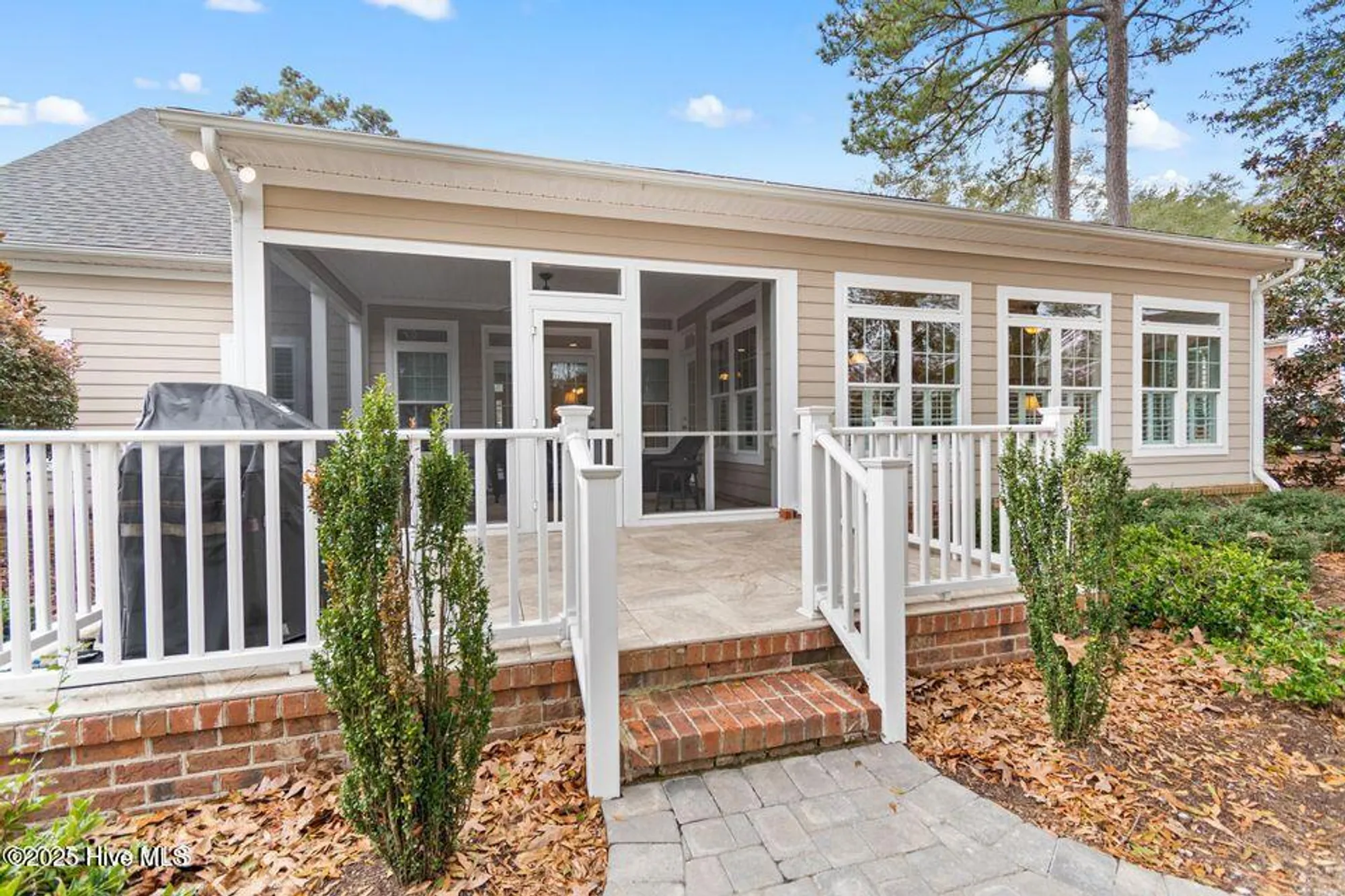 Property Slideshow image 46 of 101 | 2784 oakbluff cir, Southport, NC, 28461
