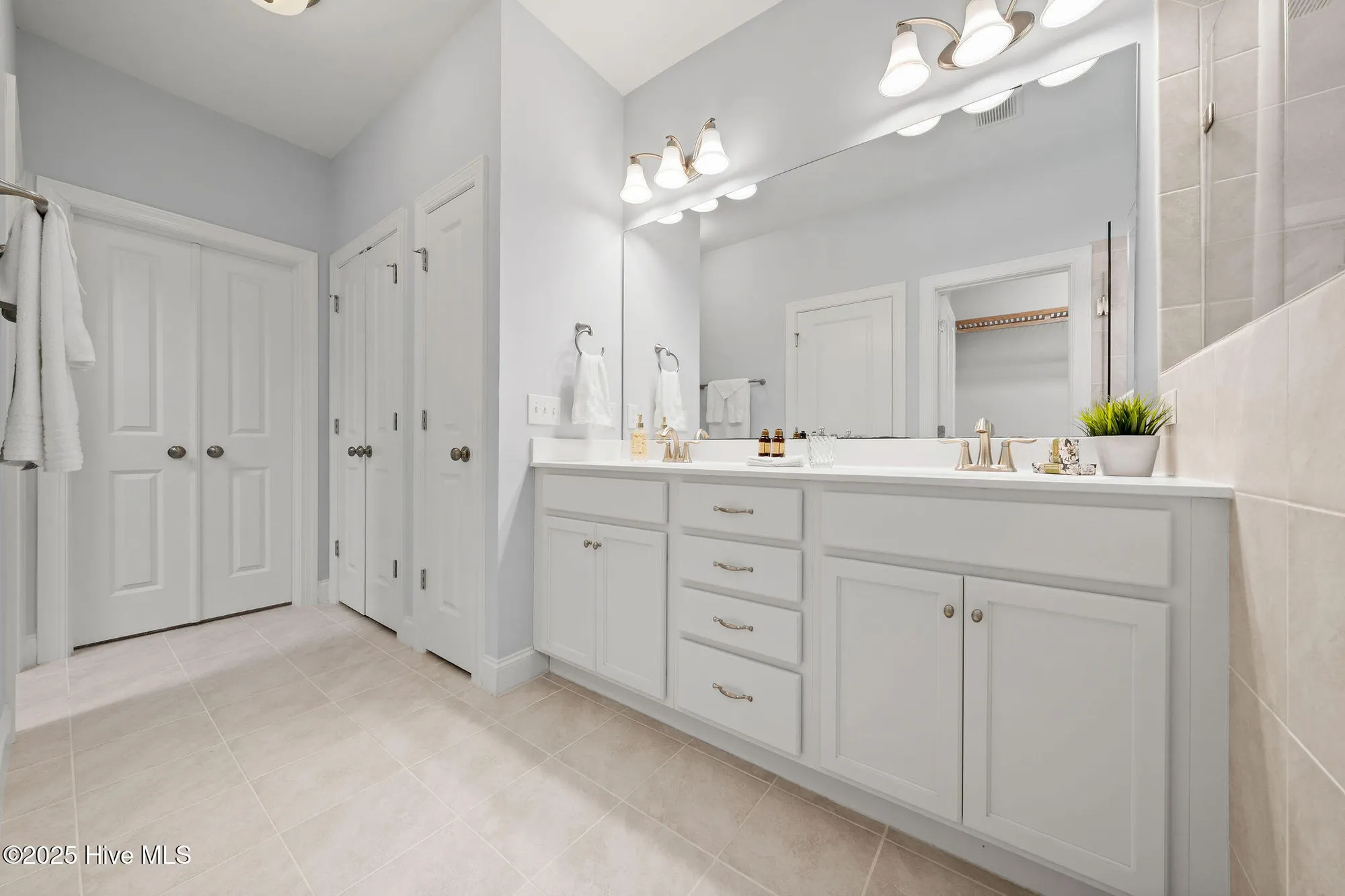 Property Slideshow image 37 of 55 | 8700 horse nettle dr, Leland, NC, 28451