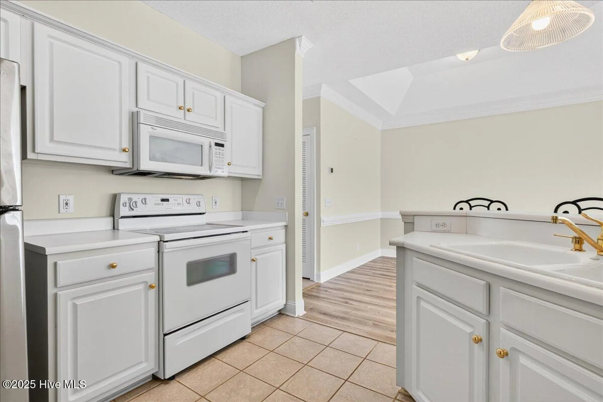Property Slideshow image 8 of 68 | 8855 radcliff dr 4d, Calabash, NC, 28467