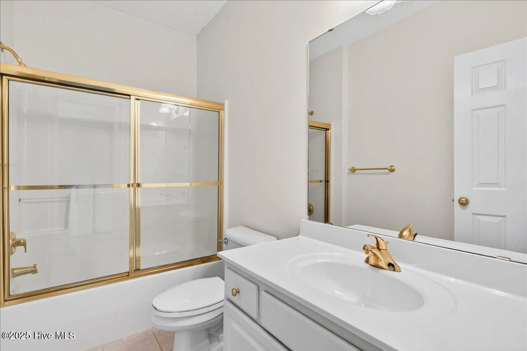 Property Slideshow image 27 of 68 | 8855 radcliff dr 4d, Calabash, NC, 28467