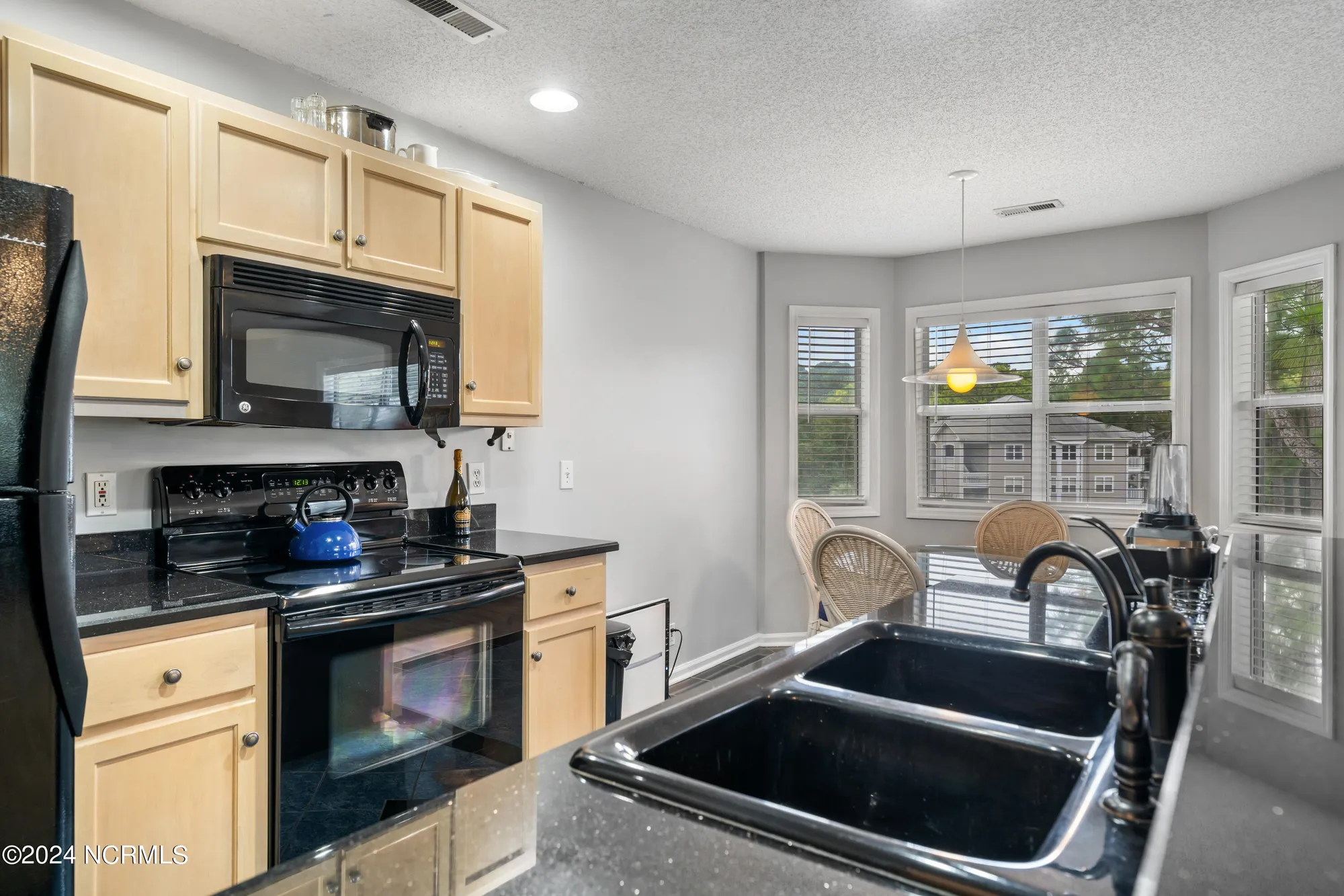 Property Slideshow image 11 of 43 | 3030 marsh winds cir 205, Southport, NC, 28461