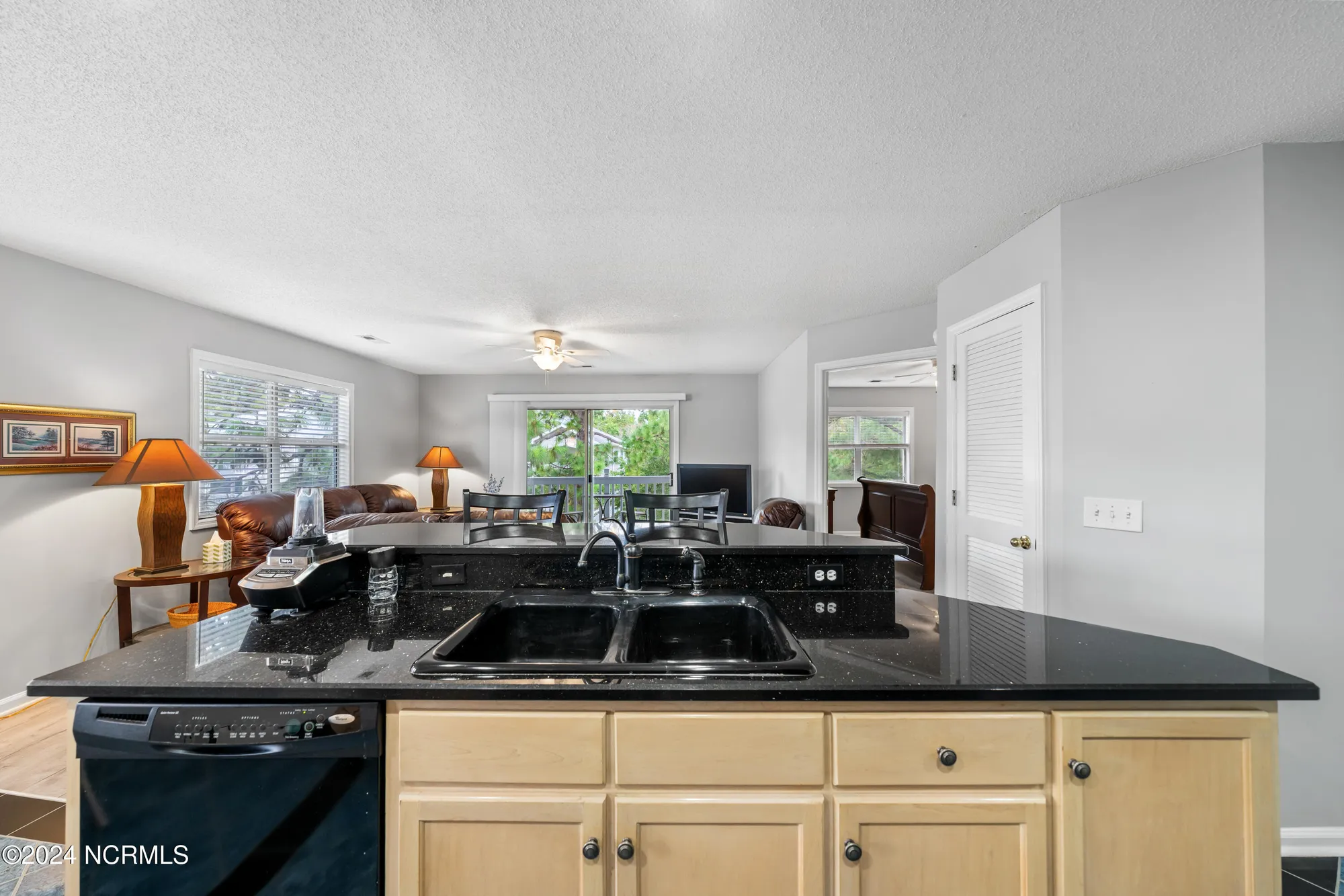 Property Slideshow image 15 of 43 | 3030 marsh winds cir 205, Southport, NC, 28461