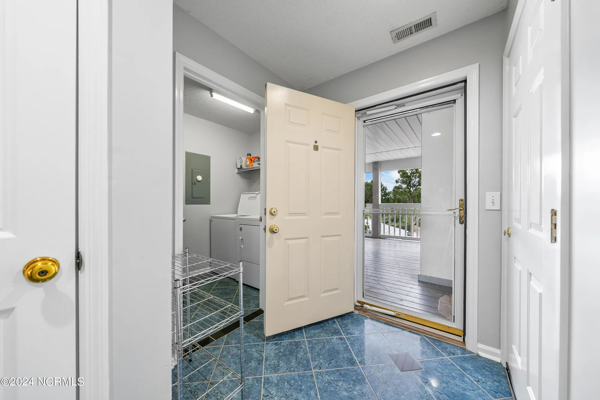 Property Slideshow image 31 of 43 | 3030 marsh winds cir 205, Southport, NC, 28461