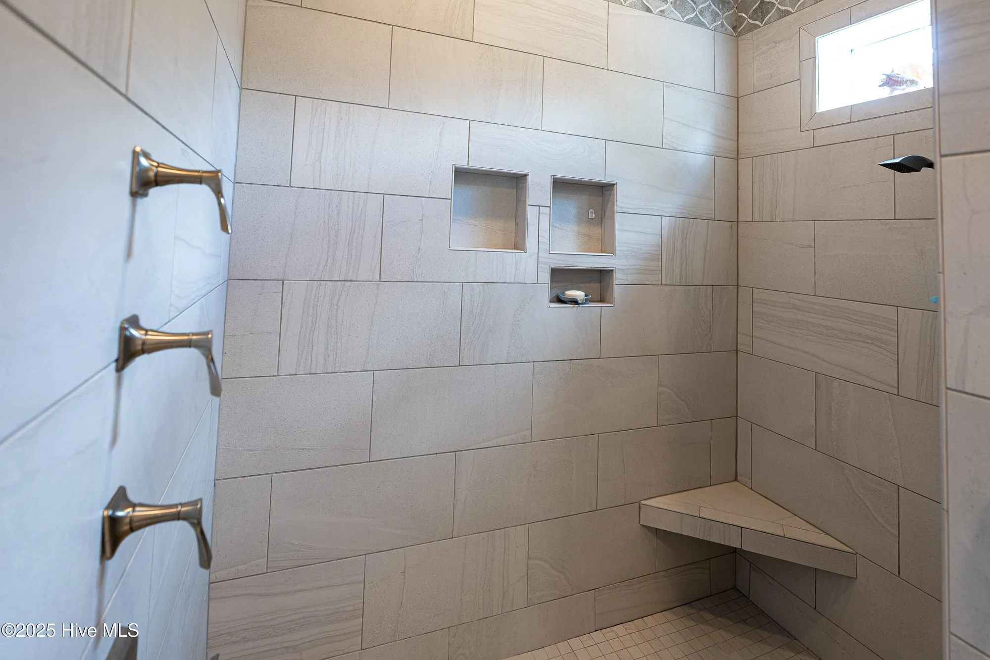 Property Slideshow image 33 of 52 | 3688 emerson dr, Southport, NC, 28461