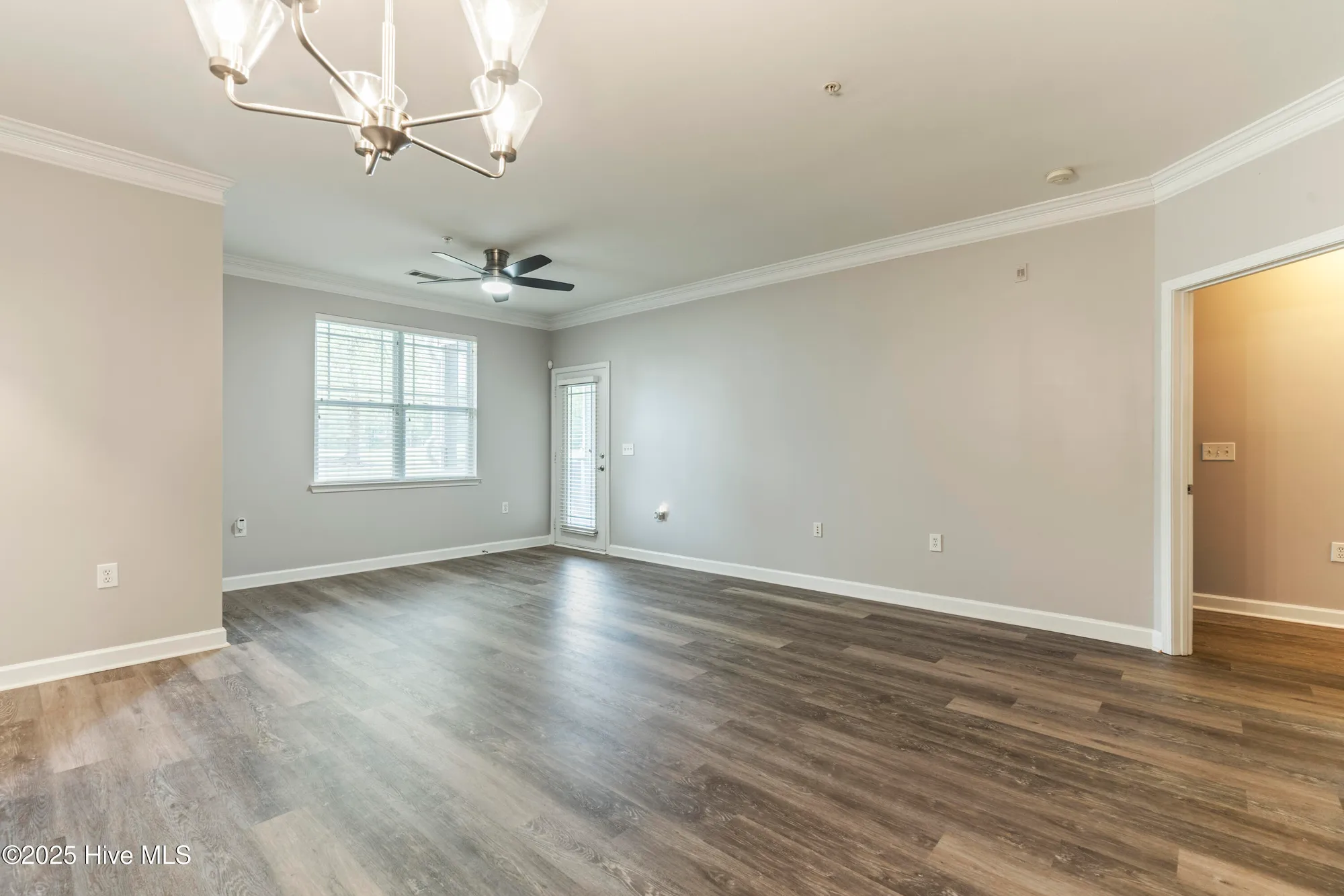 Property Slideshow image 13 of 46 | 250 s crow creek dr 5, Calabash, NC, 28467