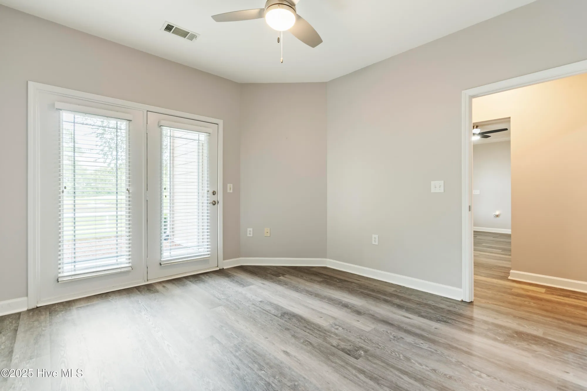 Property Slideshow image 20 of 46 | 250 s crow creek dr 5, Calabash, NC, 28467