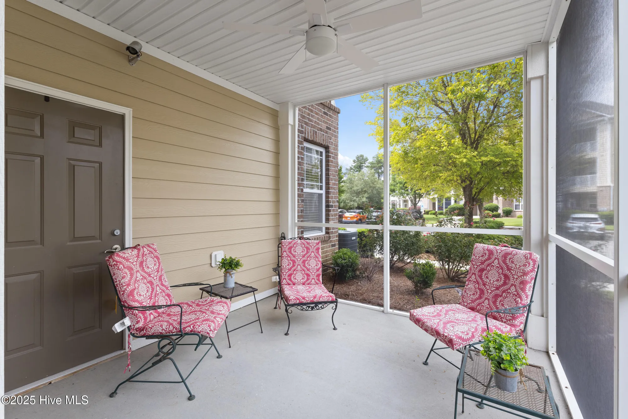 Property Slideshow image 33 of 38 | 221 woodlands way 6, Calabash, NC, 28467