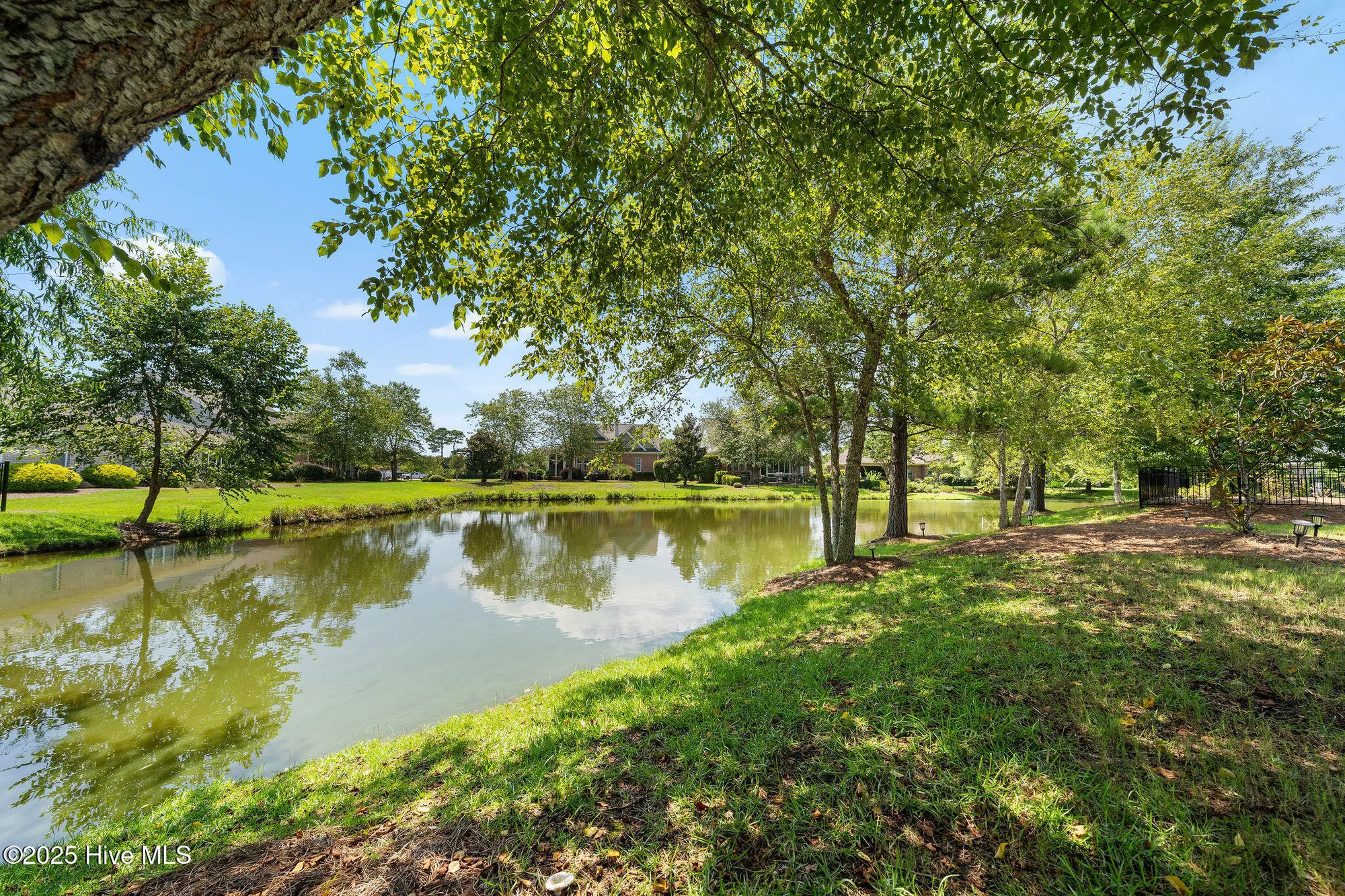 Property Slideshow image 16 of 88 | 4275 ashfield pl, Southport, NC, 28461