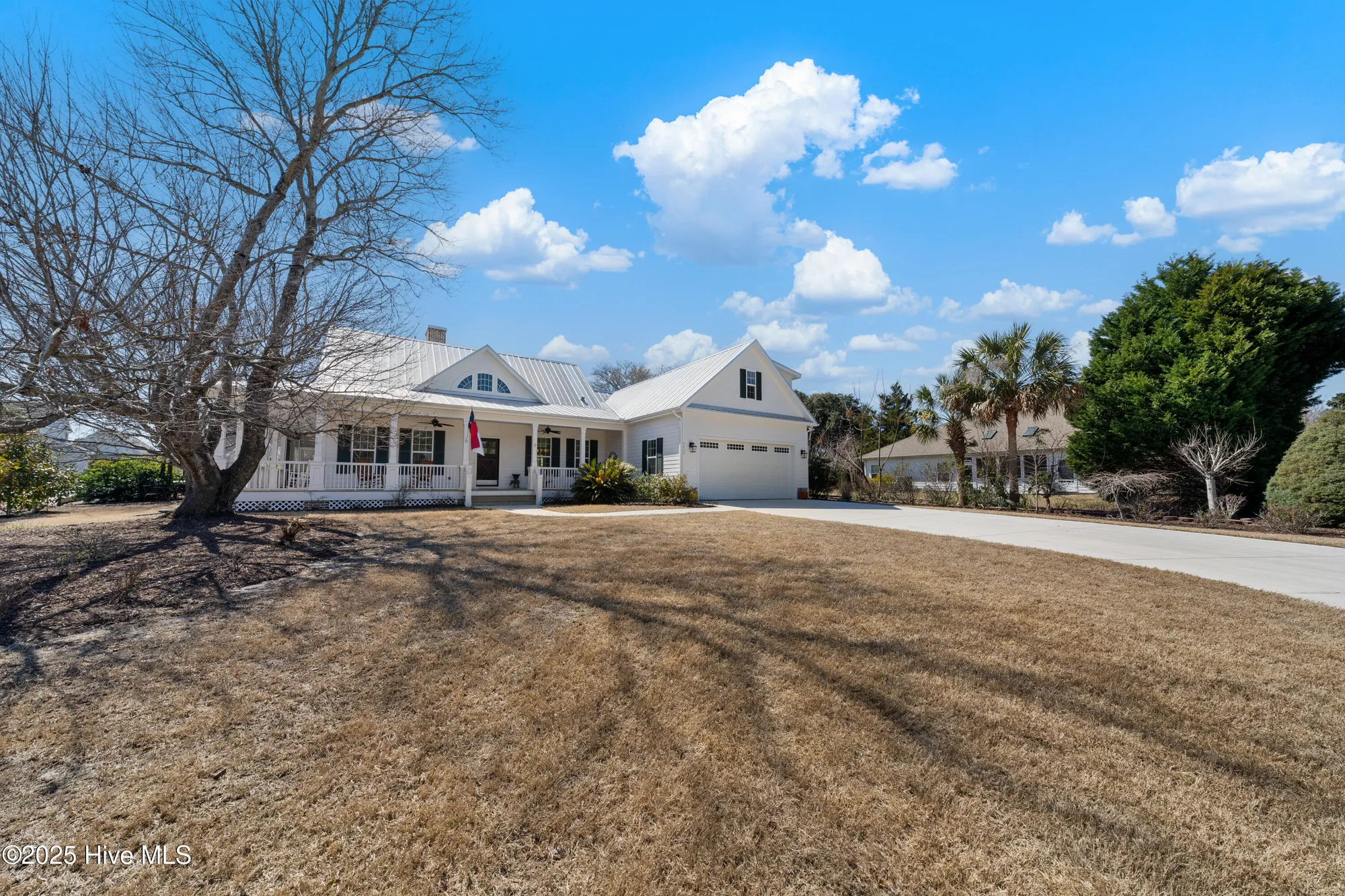 Property Slideshow image 5 of 80 | 4438 glenscape ln, Southport, NC, 28461