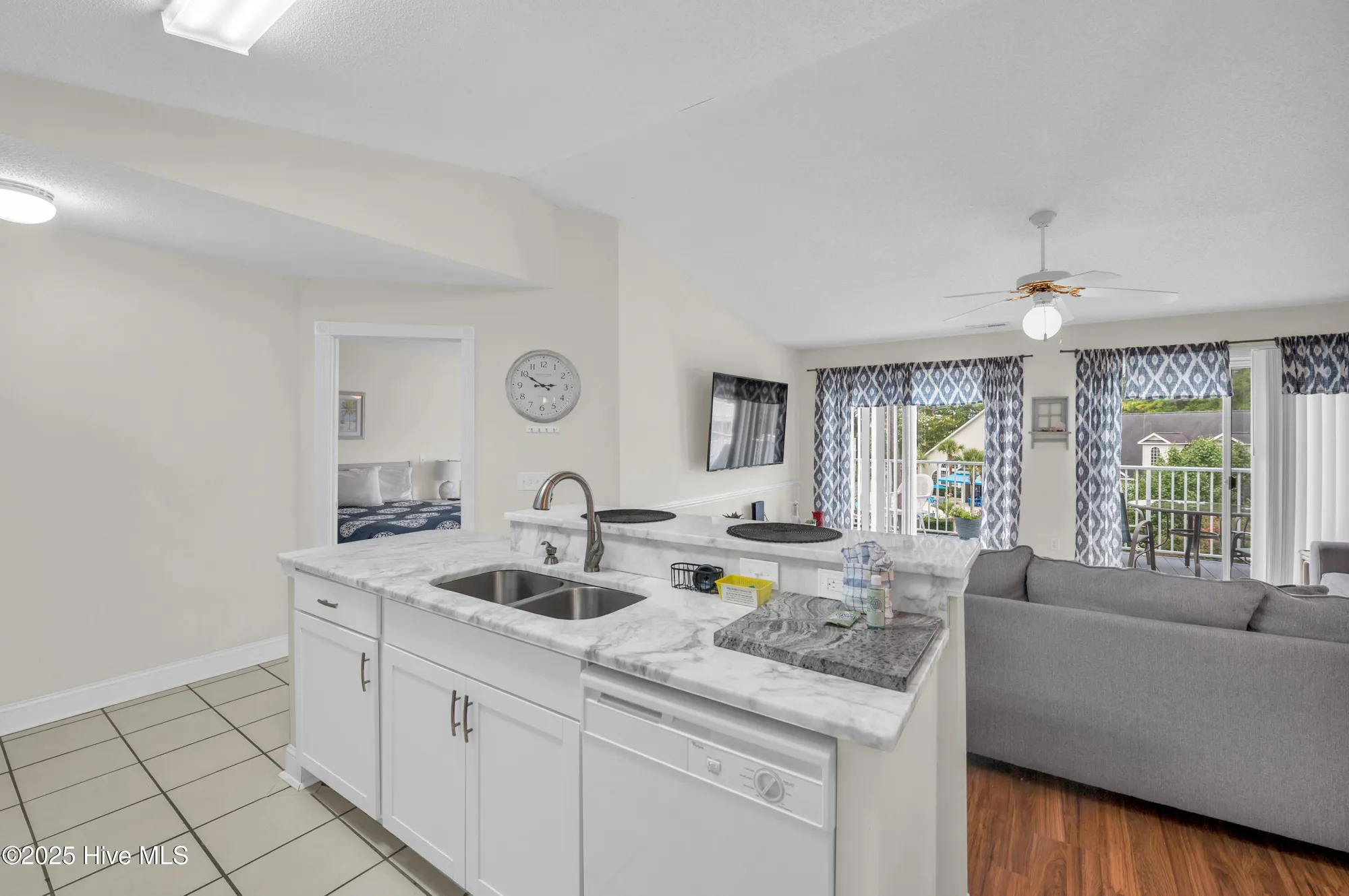 Property Slideshow image 10 of 41 | 330 s middleton dr nw unit 1208, Calabash, NC, 28467