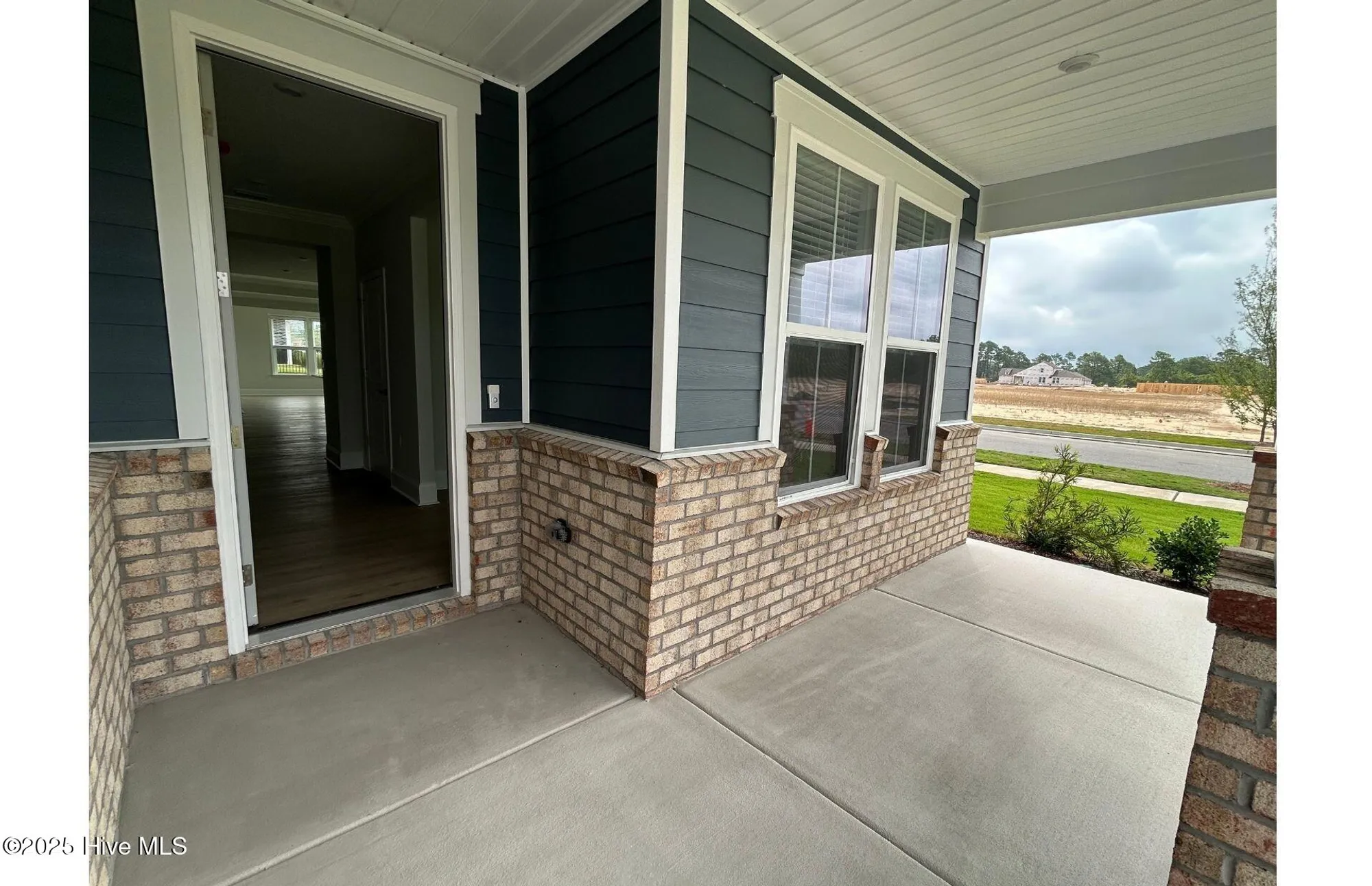 Property Slideshow image 2 of 30 | 5551 coral tide ave, Wilmington, NC, 28412