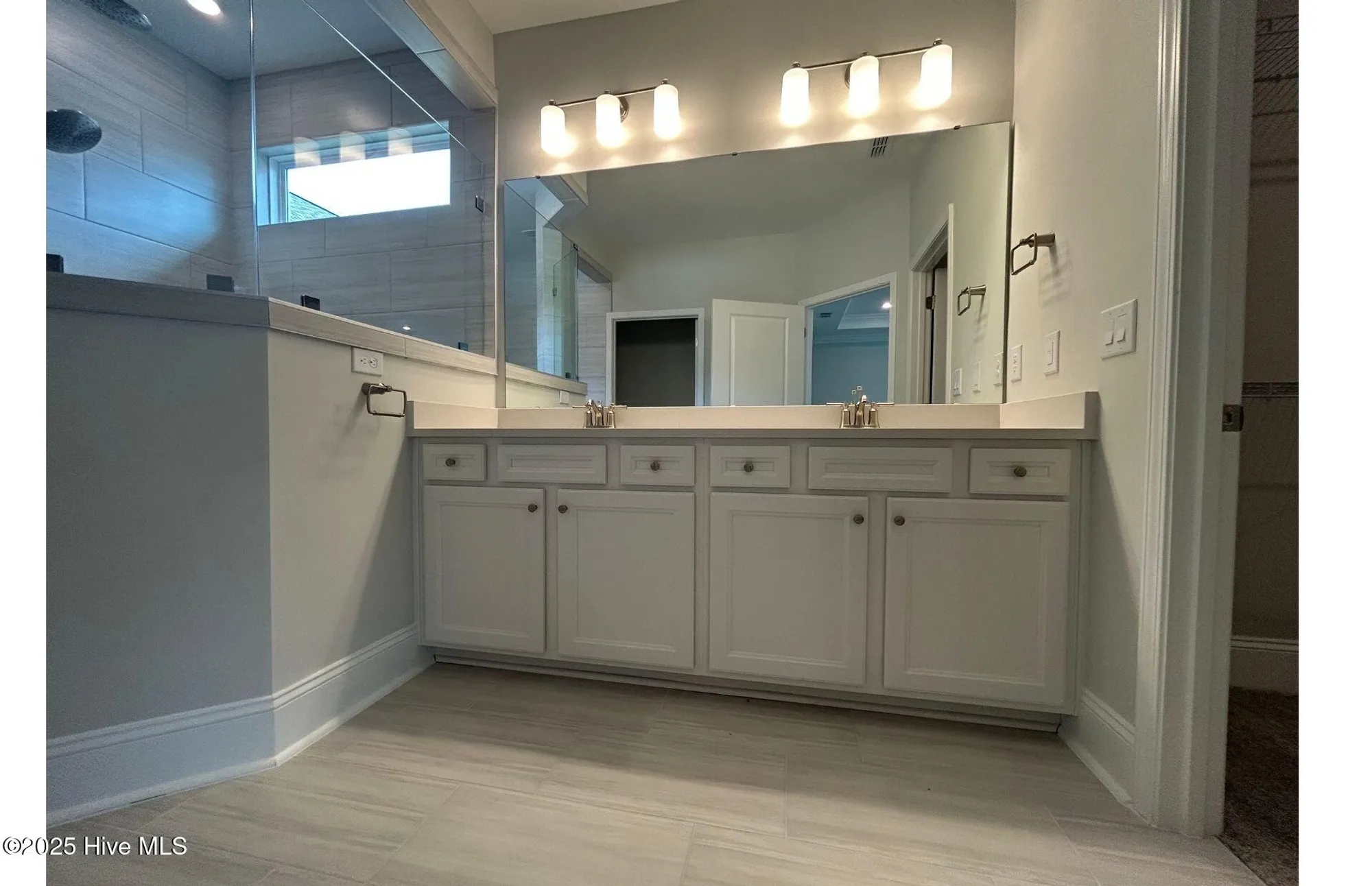 Property Slideshow image 16 of 30 | 5551 coral tide ave, Wilmington, NC, 28412