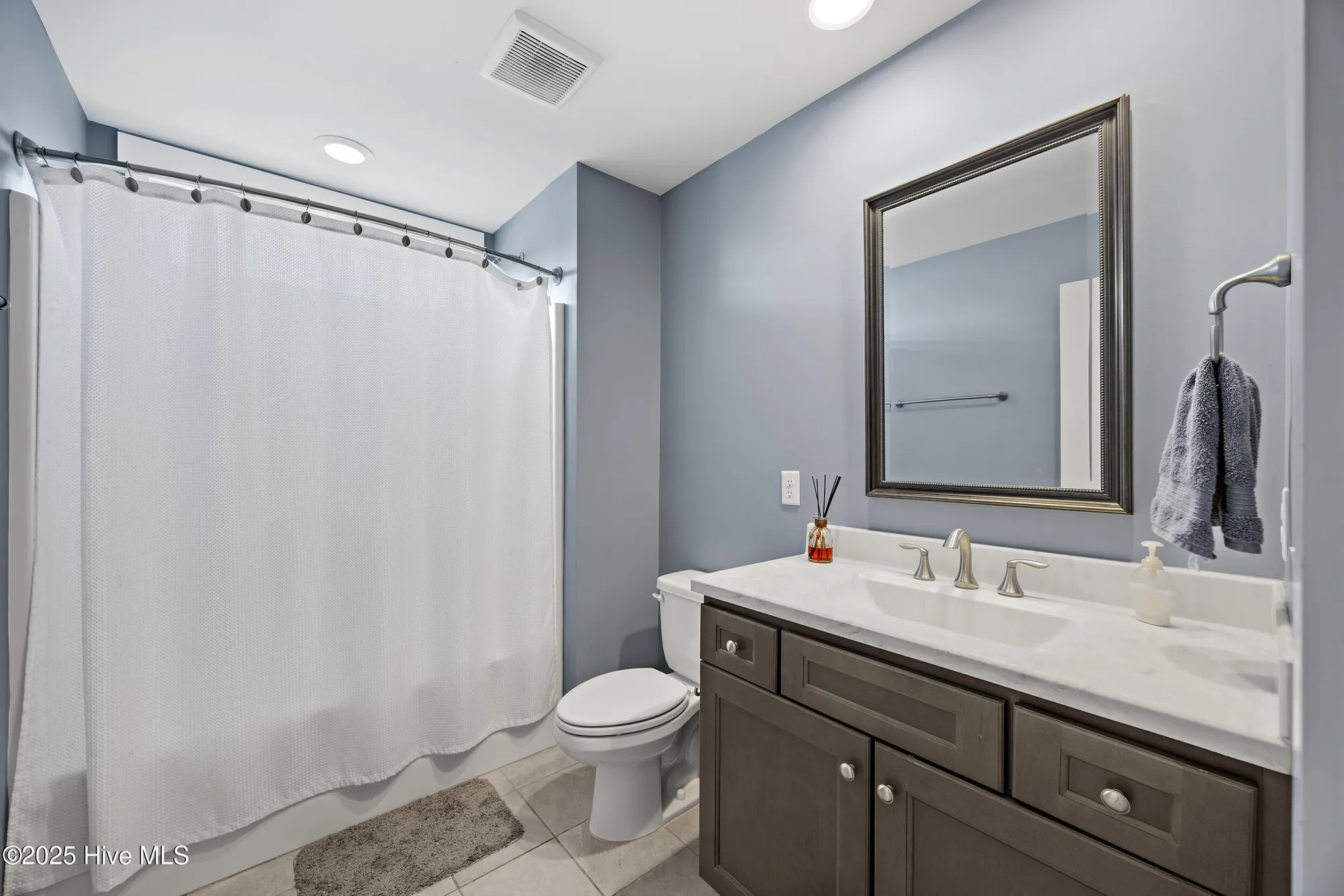 Property Slideshow image 42 of 71 | 4451 old towne st, Wilmington, NC, 28412