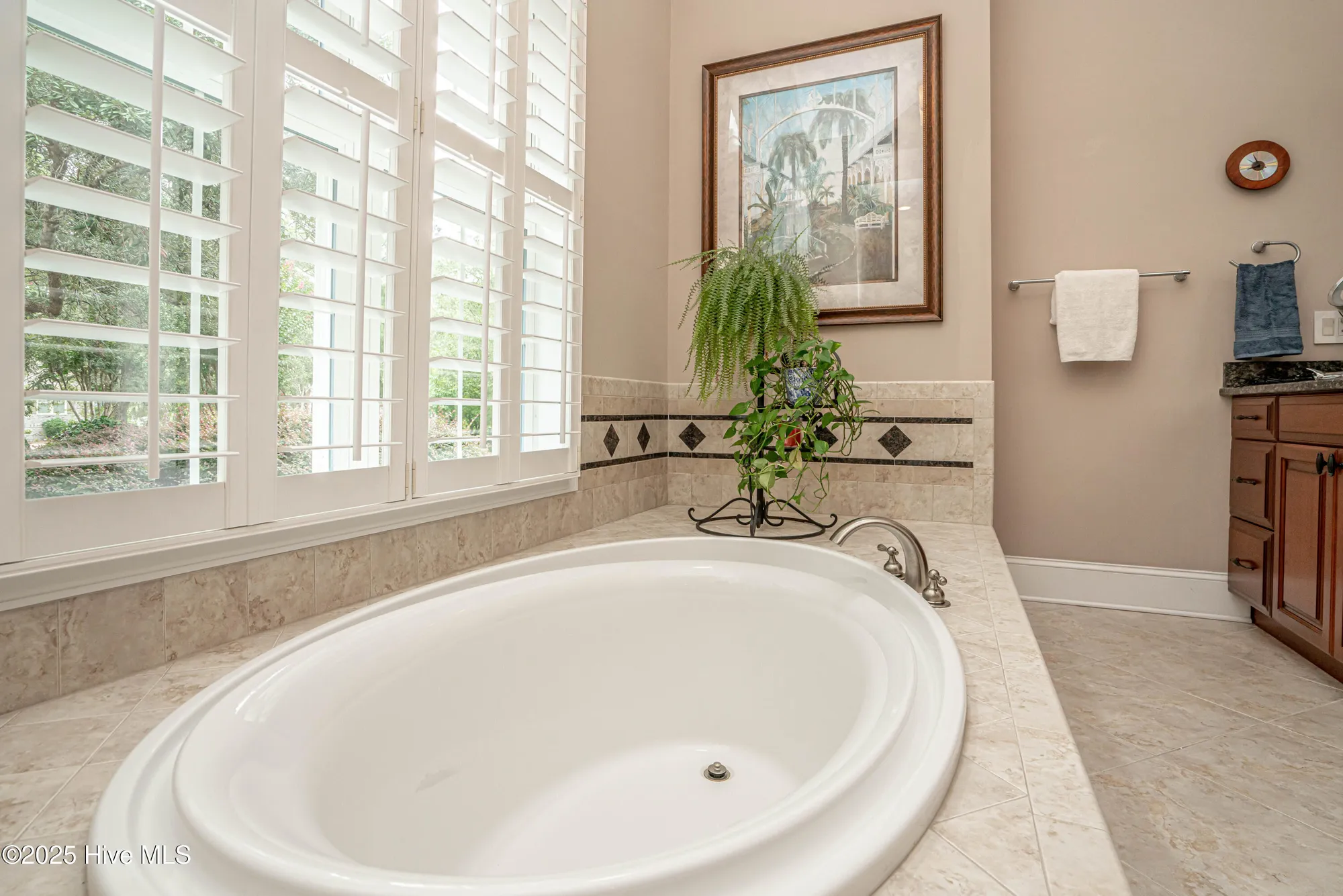 Property Slideshow image 21 of 84 | 537 gladstone cir, Ocean Isle Beach, NC, 28469