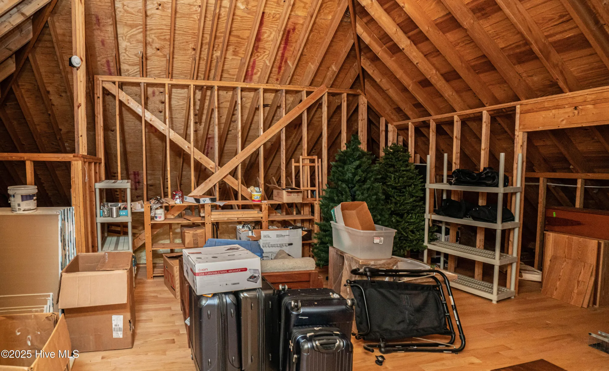 Property Slideshow image 52 of 84 | 537 gladstone cir, Ocean Isle Beach, NC, 28469