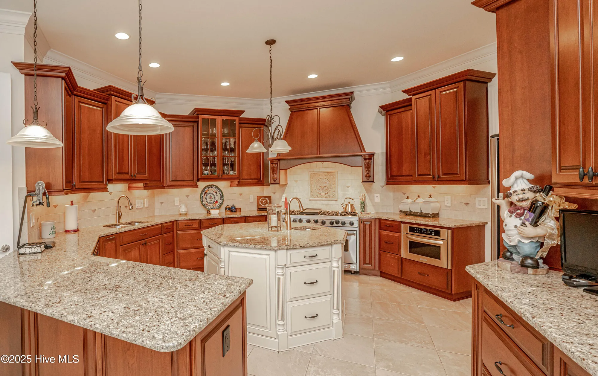 Property Slideshow image 26 of 84 | 537 gladstone cir, Ocean Isle Beach, NC, 28469