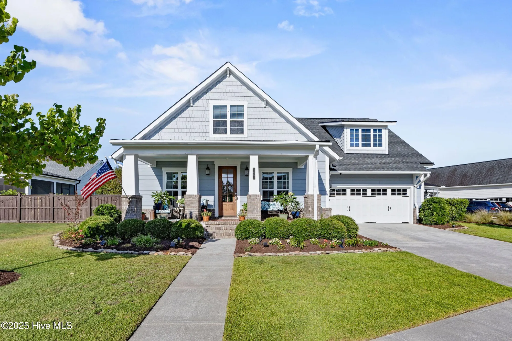 Property Slideshow image 3 of 71 | 4451 old towne st, Wilmington, NC, 28412