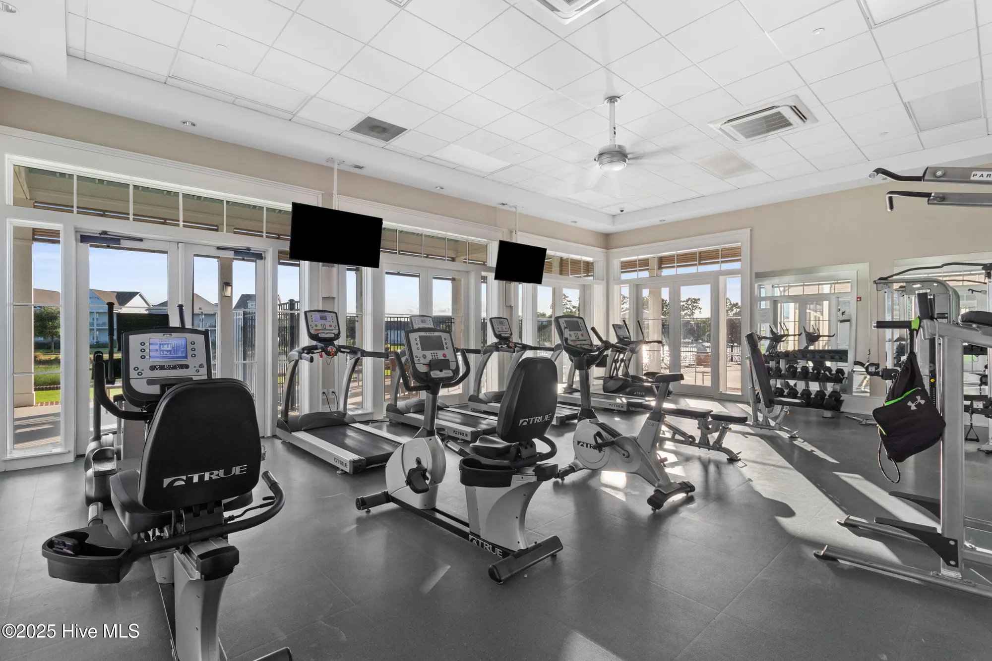 Property Slideshow image 61 of 71 | 4451 old towne st, Wilmington, NC, 28412