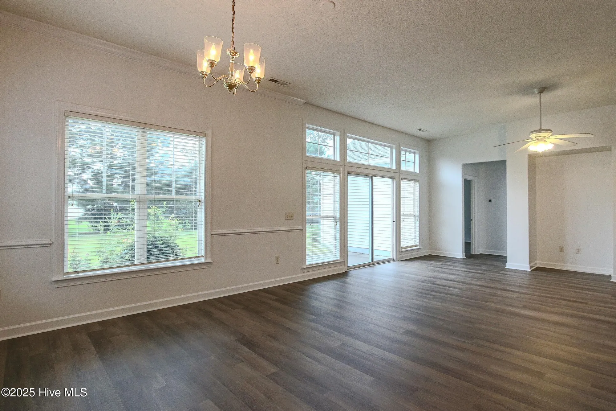 Property Slideshow image 17 of 61 | 1005 meadowlands trl, Calabash, NC, 28467