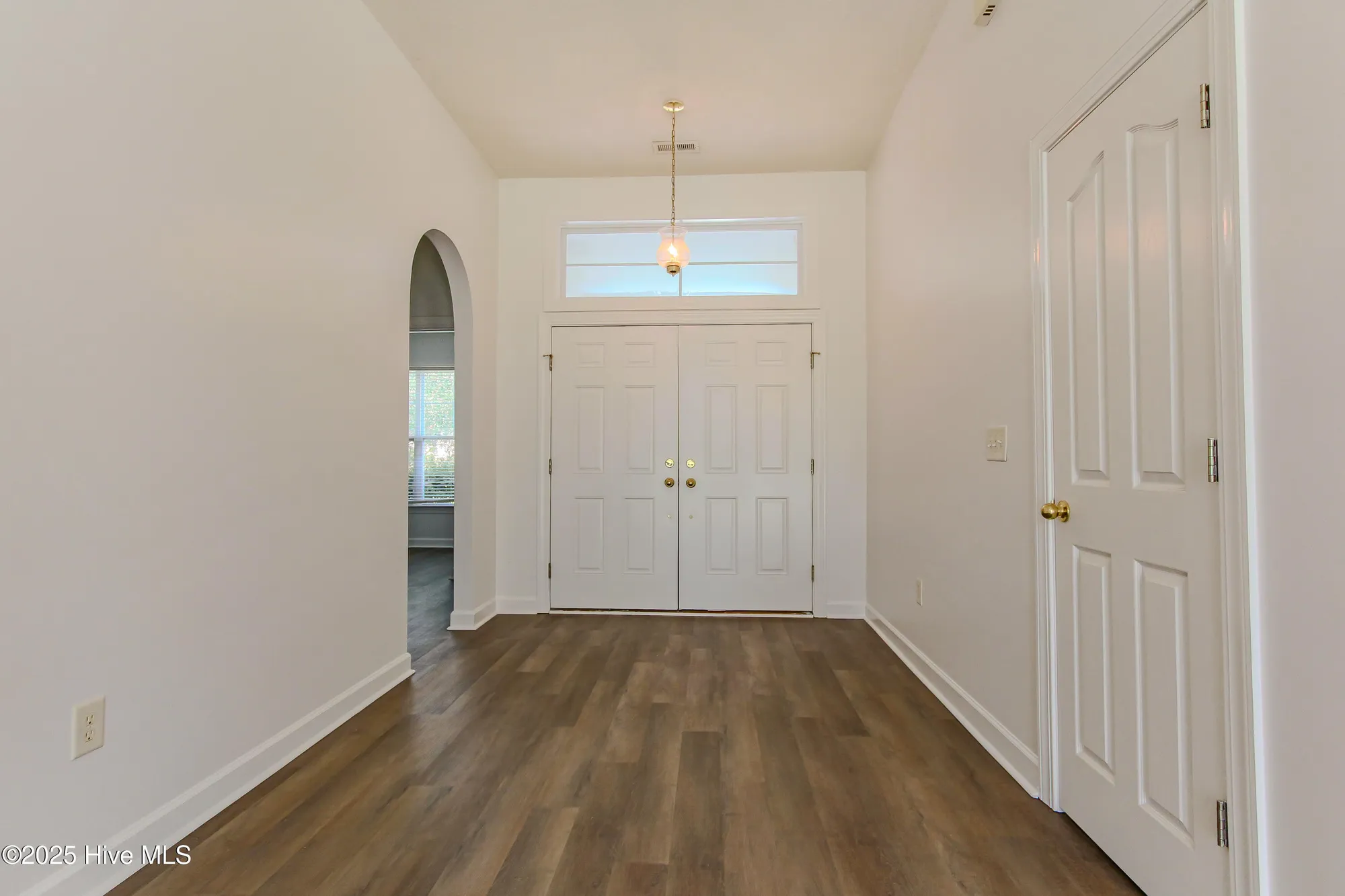 Property Slideshow image 12 of 61 | 1005 meadowlands trl, Calabash, NC, 28467